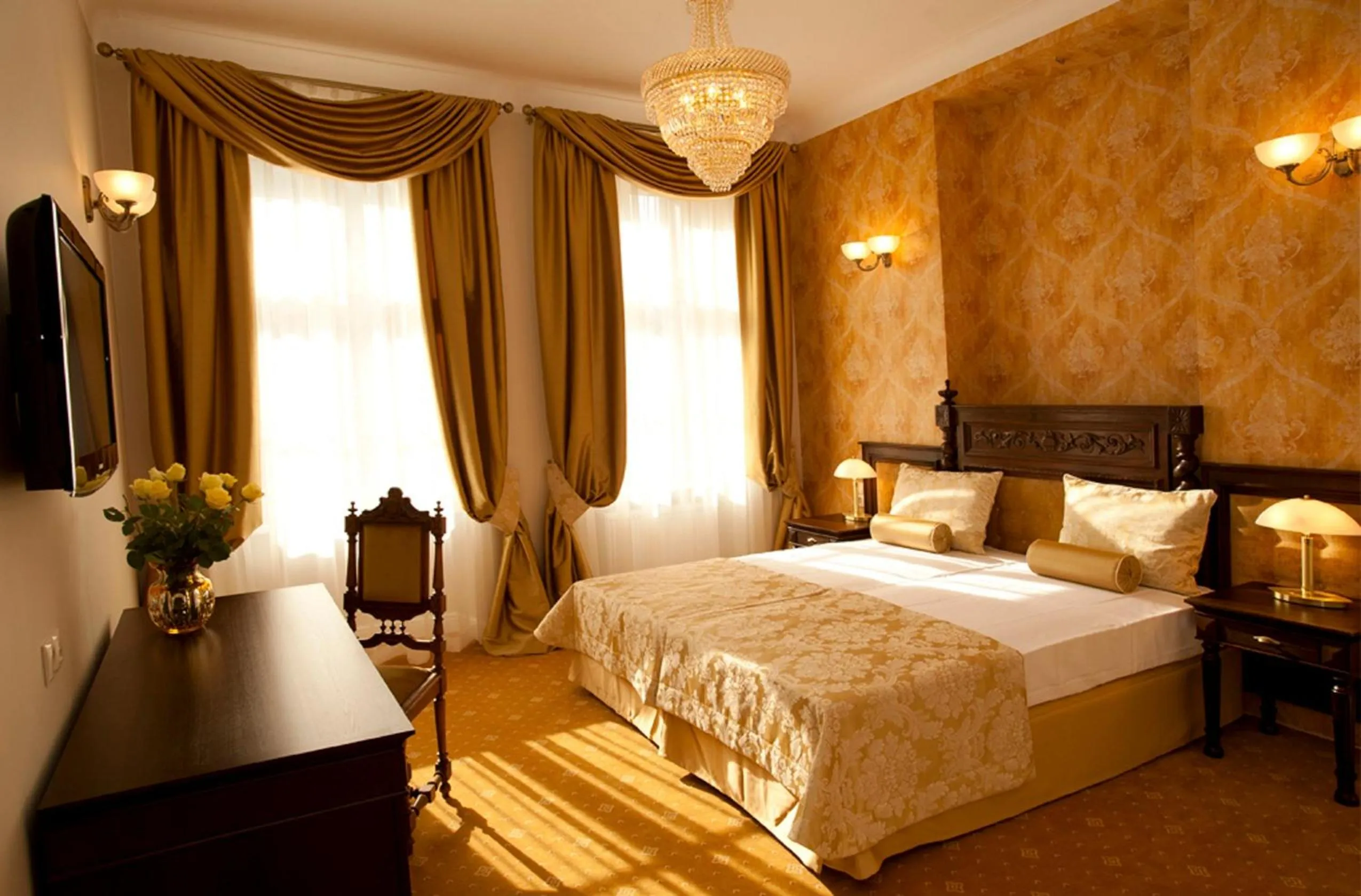 Bed in Hotel Kolegiacki