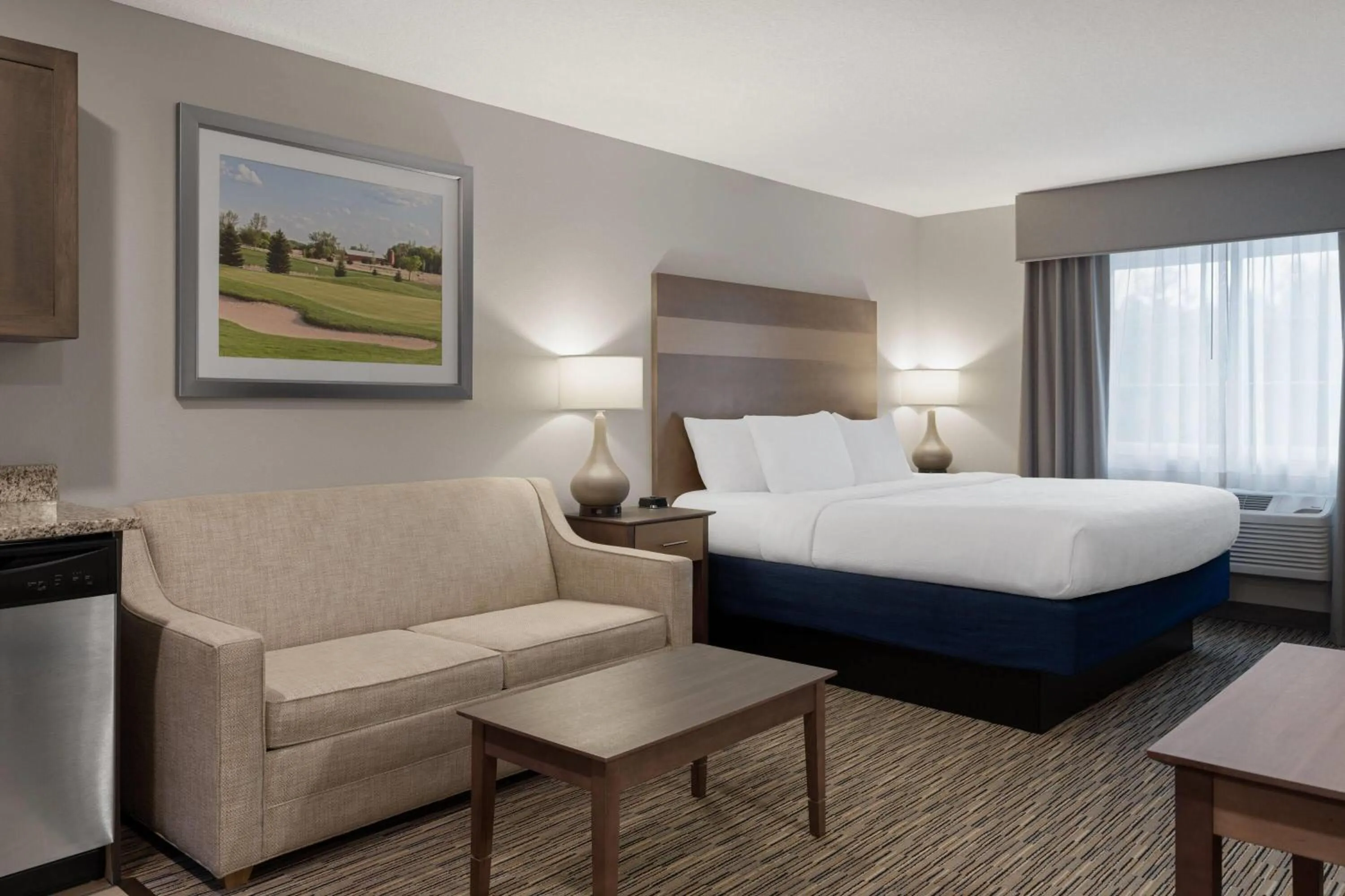 Photo of the whole room, Bed in Little Crow Resort & Conference, Trademark by Wyndham