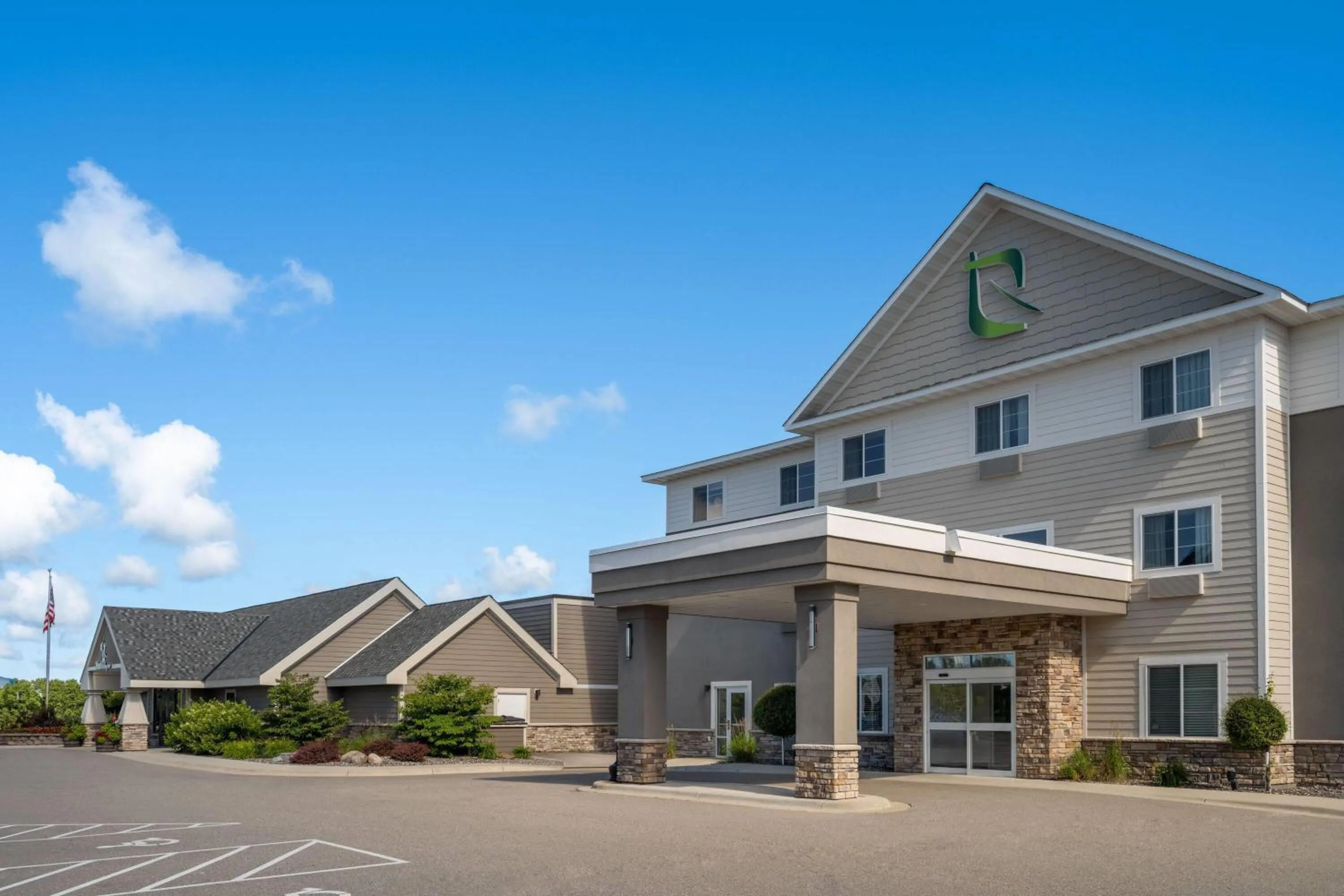 Property building in Little Crow Resort & Conference, Trademark by Wyndham