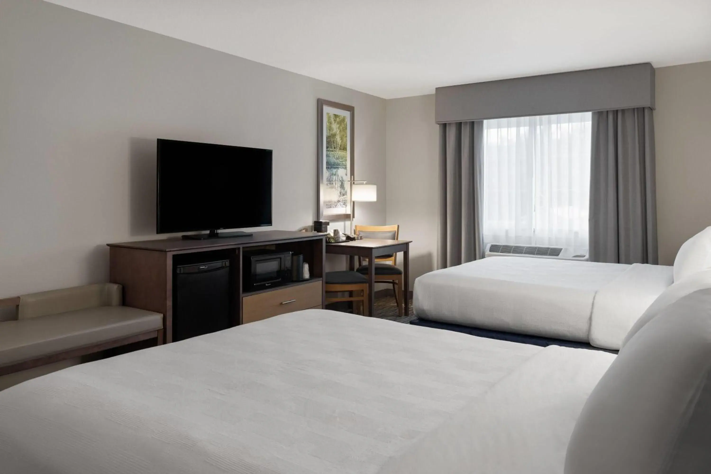 Photo of the whole room, Bed in Little Crow Resort & Conference, Trademark by Wyndham Photo of the whole room, Bed in Little Crow Resort & Conference, Trademark by Wyndham