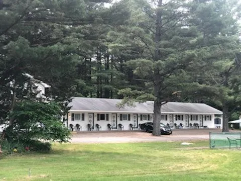 Property building in Catskill Motor Court