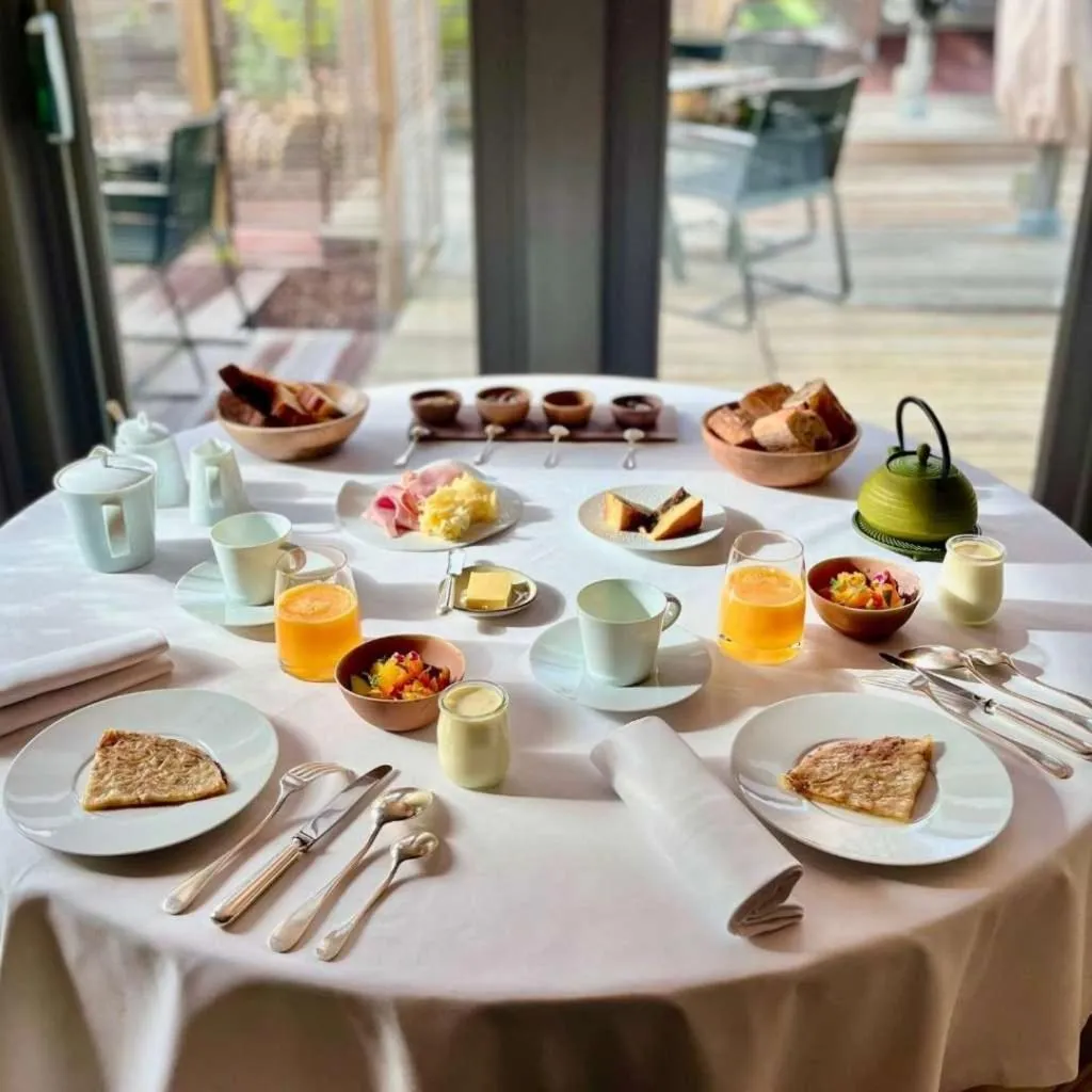 Breakfast in MAISON KERVARREC - Rennes - Saint-Grégoire