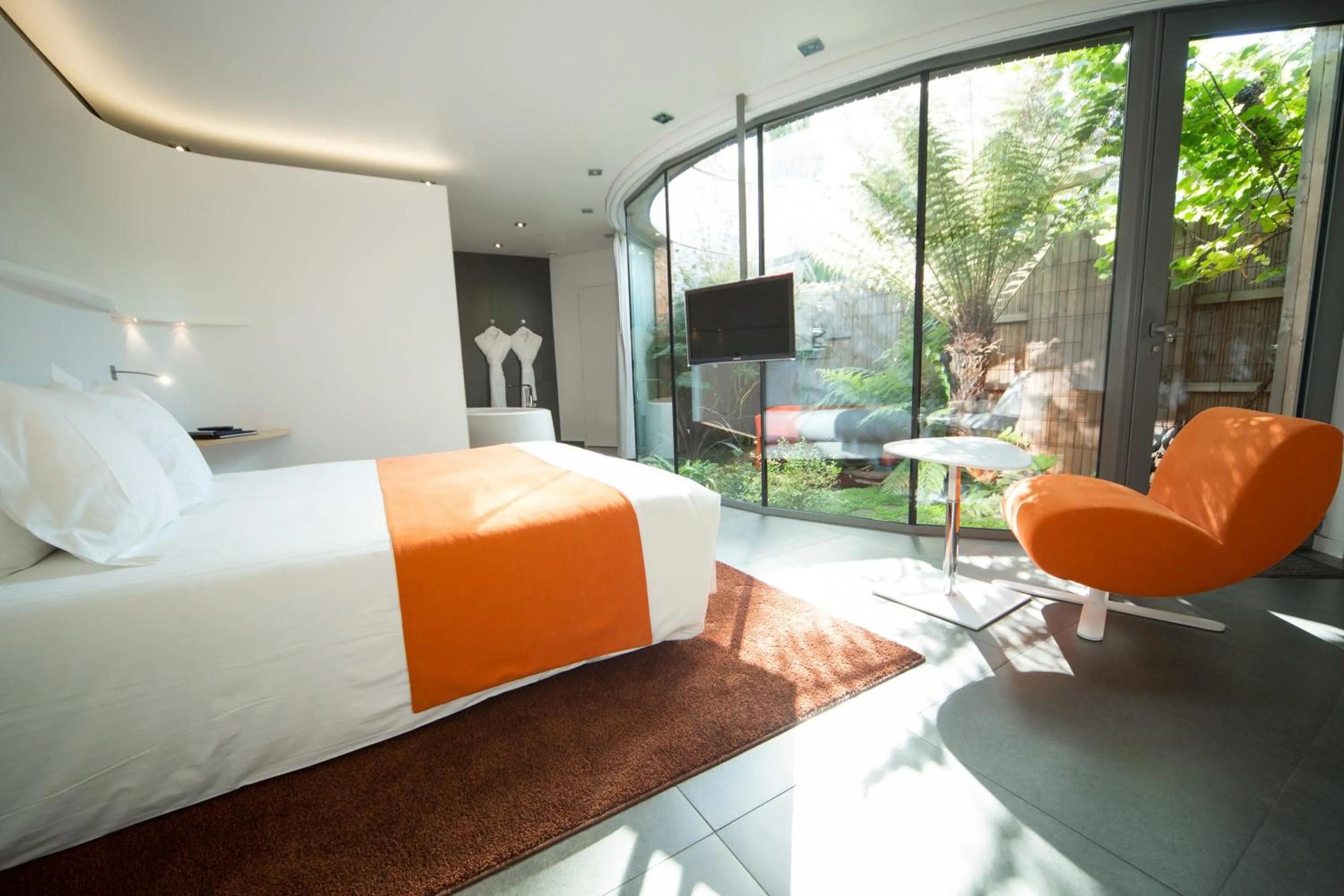 Photo of the whole room, Bed in MAISON KERVARREC - Rennes - Saint-Grégoire