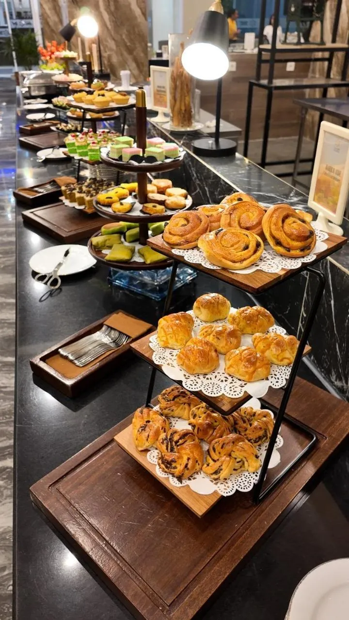 Food in Vega Prime Hotel & Convention