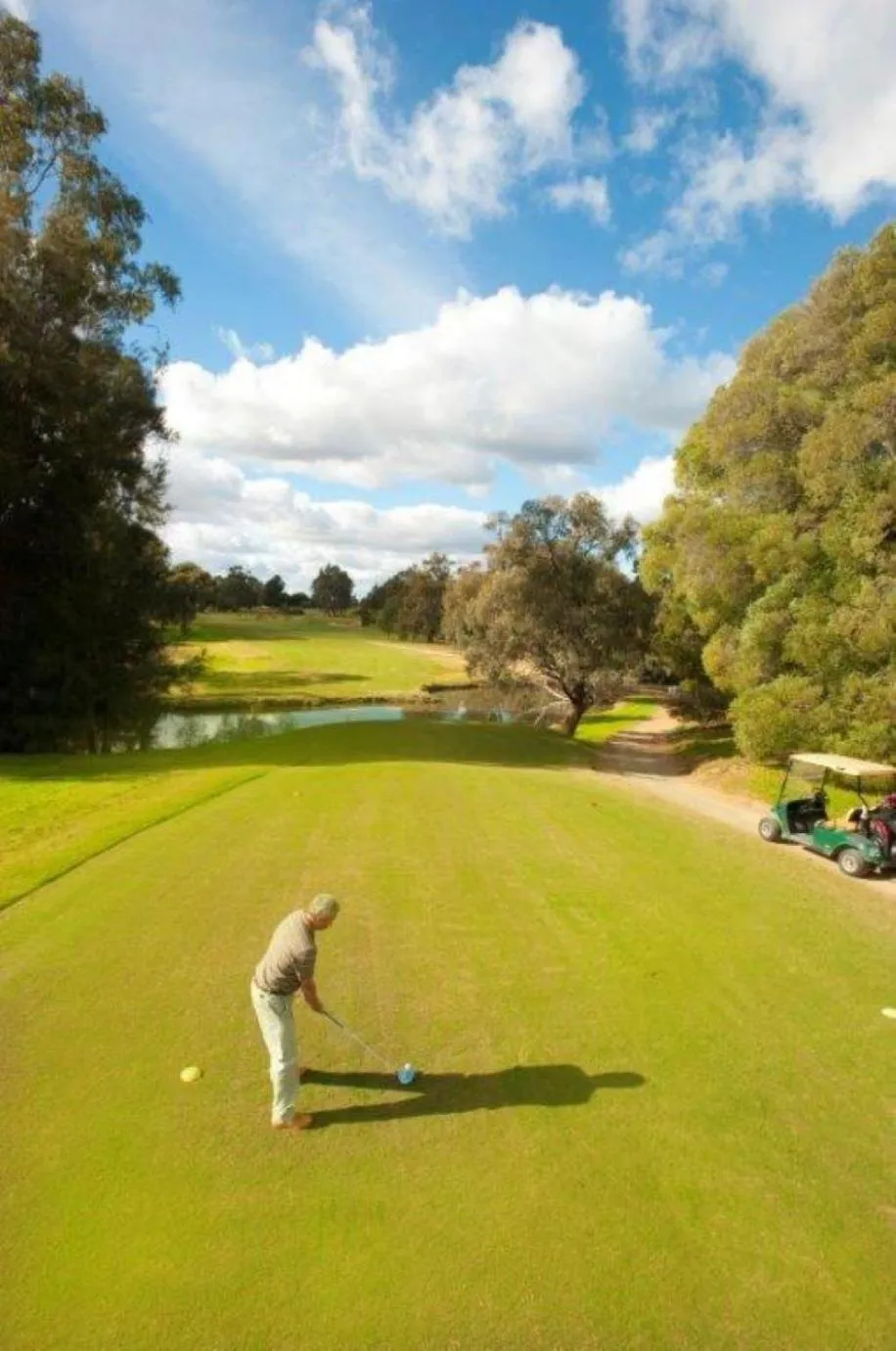 Golfcourse in Comfort Suites Clubarham Golf Resort