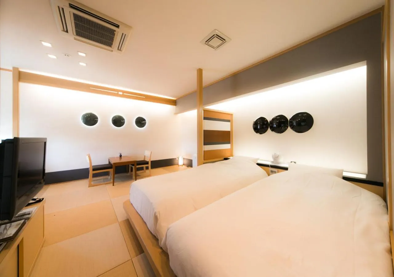 Photo of the whole room, Bed in CHAHARU Hanare Dogo Yumekura