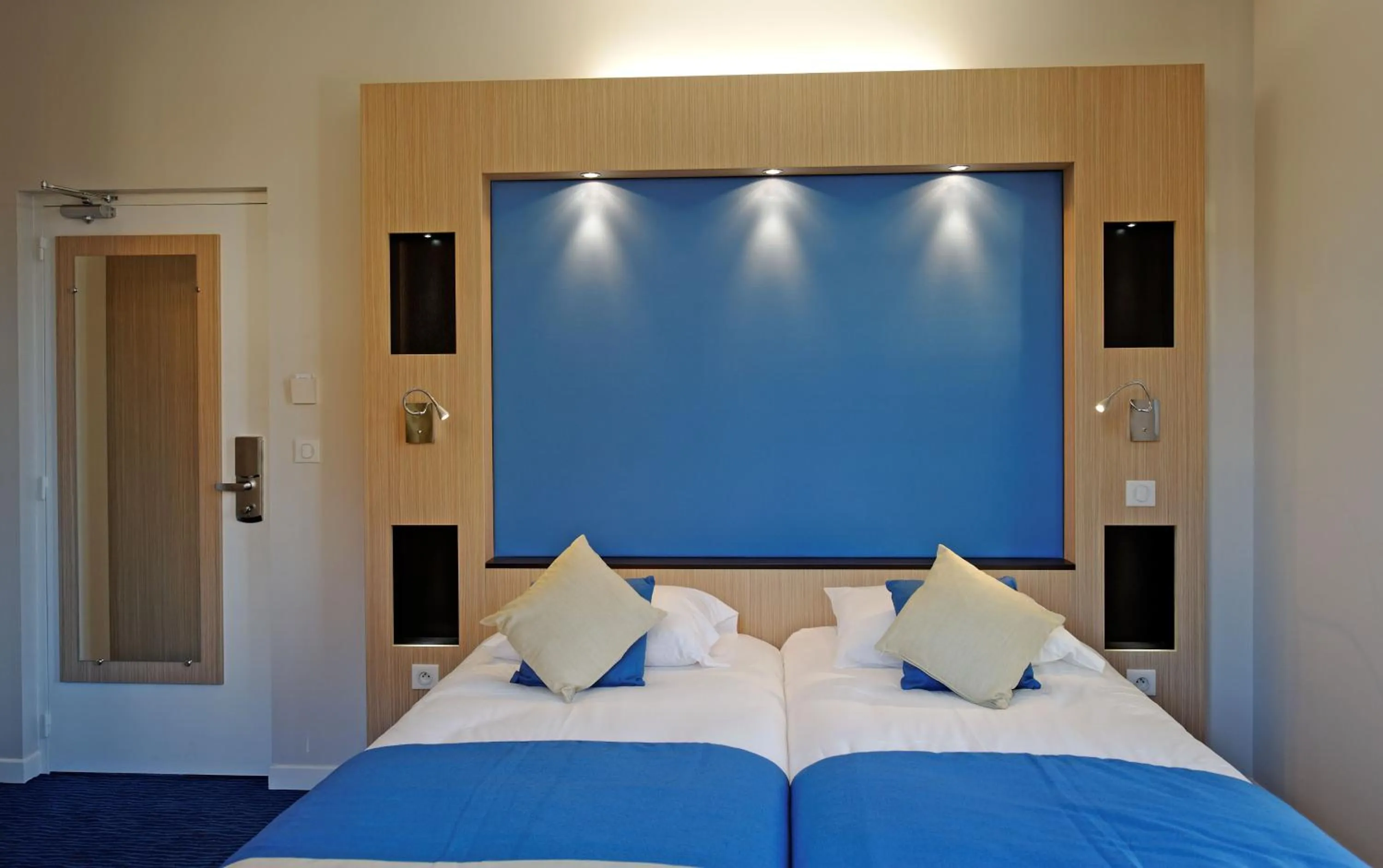 Photo of the whole room in Castel Victoria