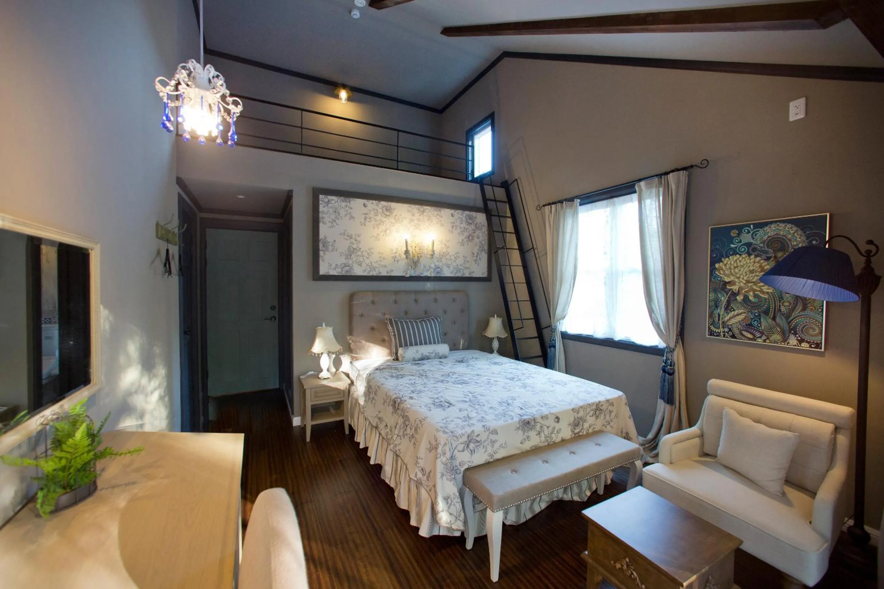 Photo of the whole room, Bed in Seseraginomori Chambre d'hote Etoile et fees