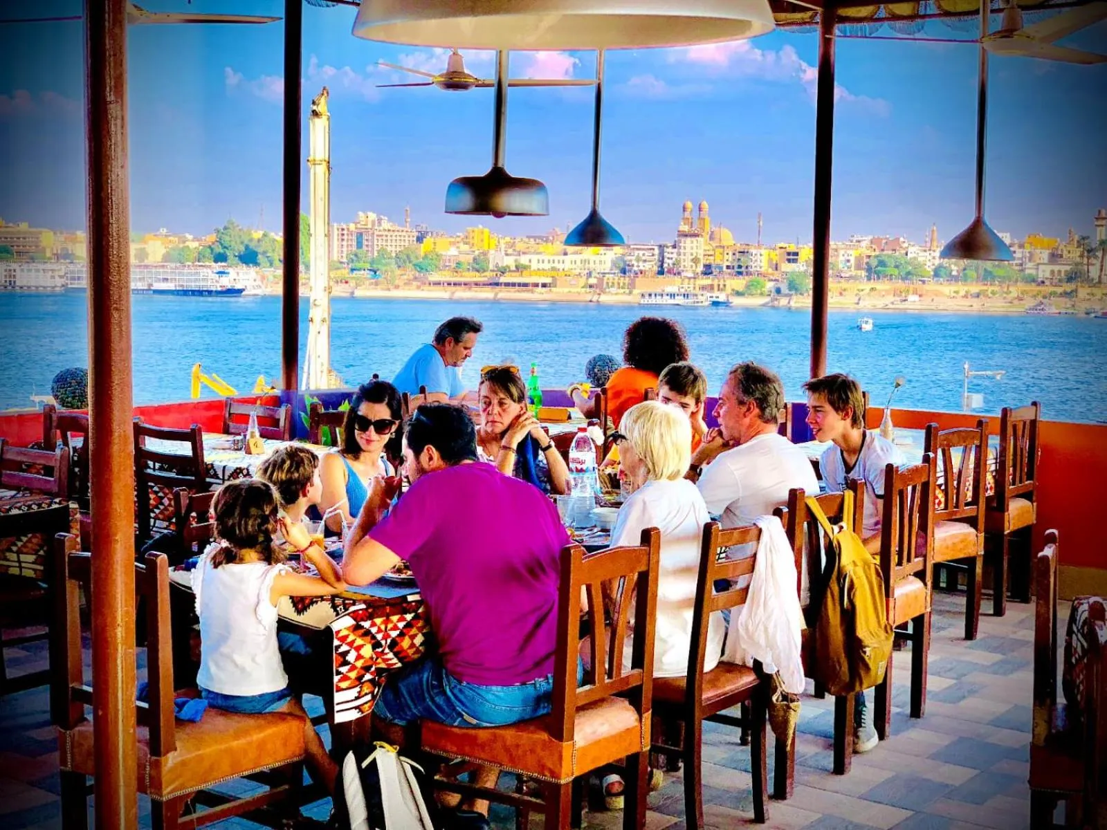 Restaurant/places to eat in Nile Valley Hotel