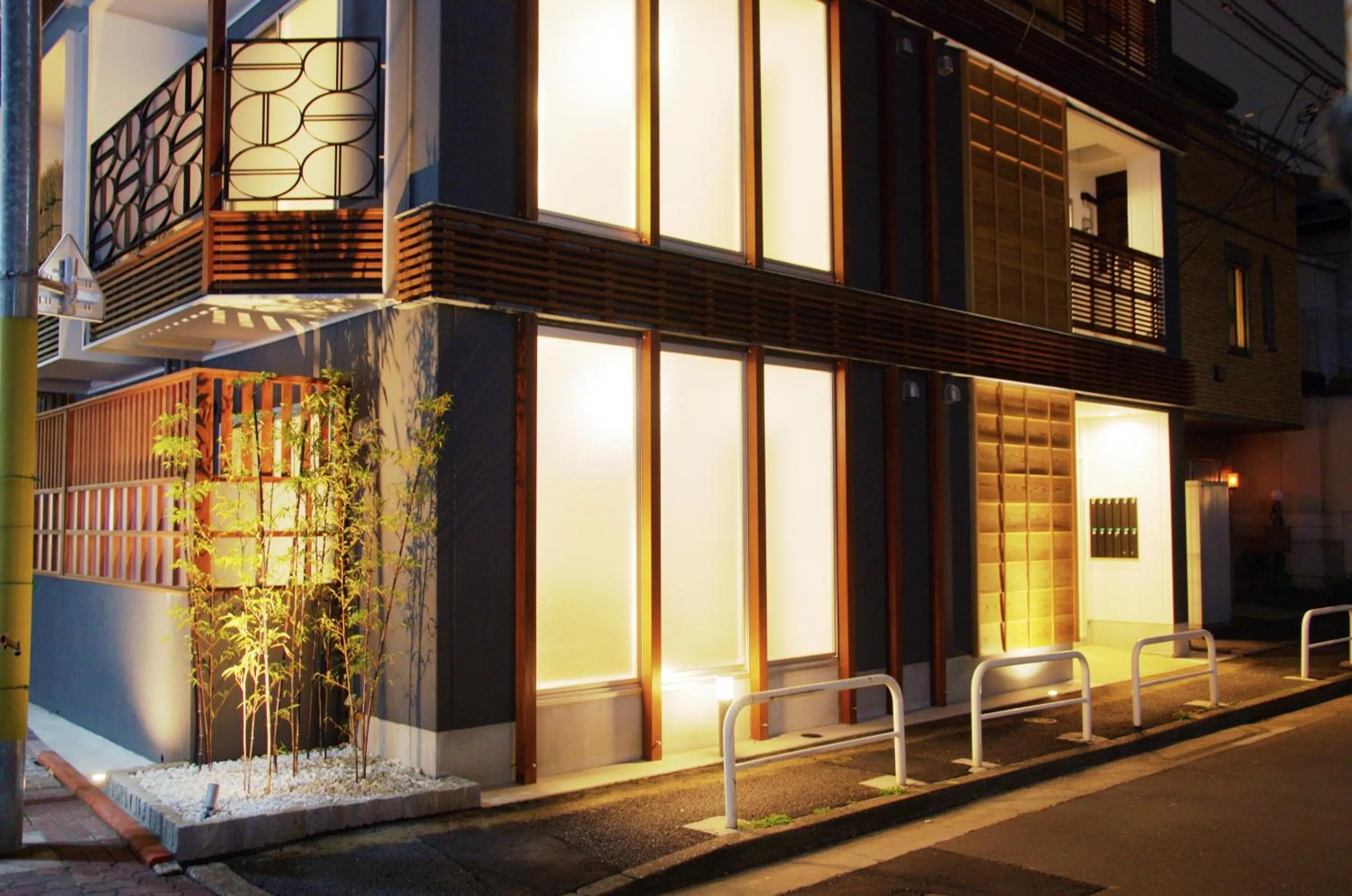 Property building in Numero Uno Tokyo