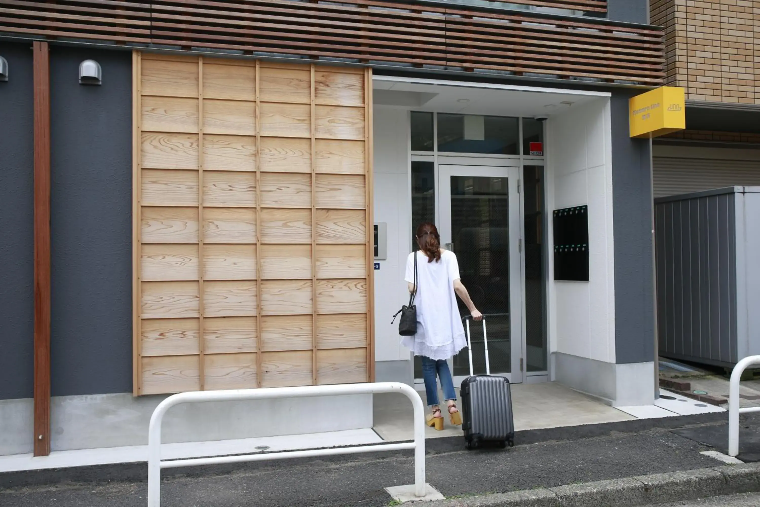 Property building in Numero Uno Tokyo Property building in Numero Uno Tokyo