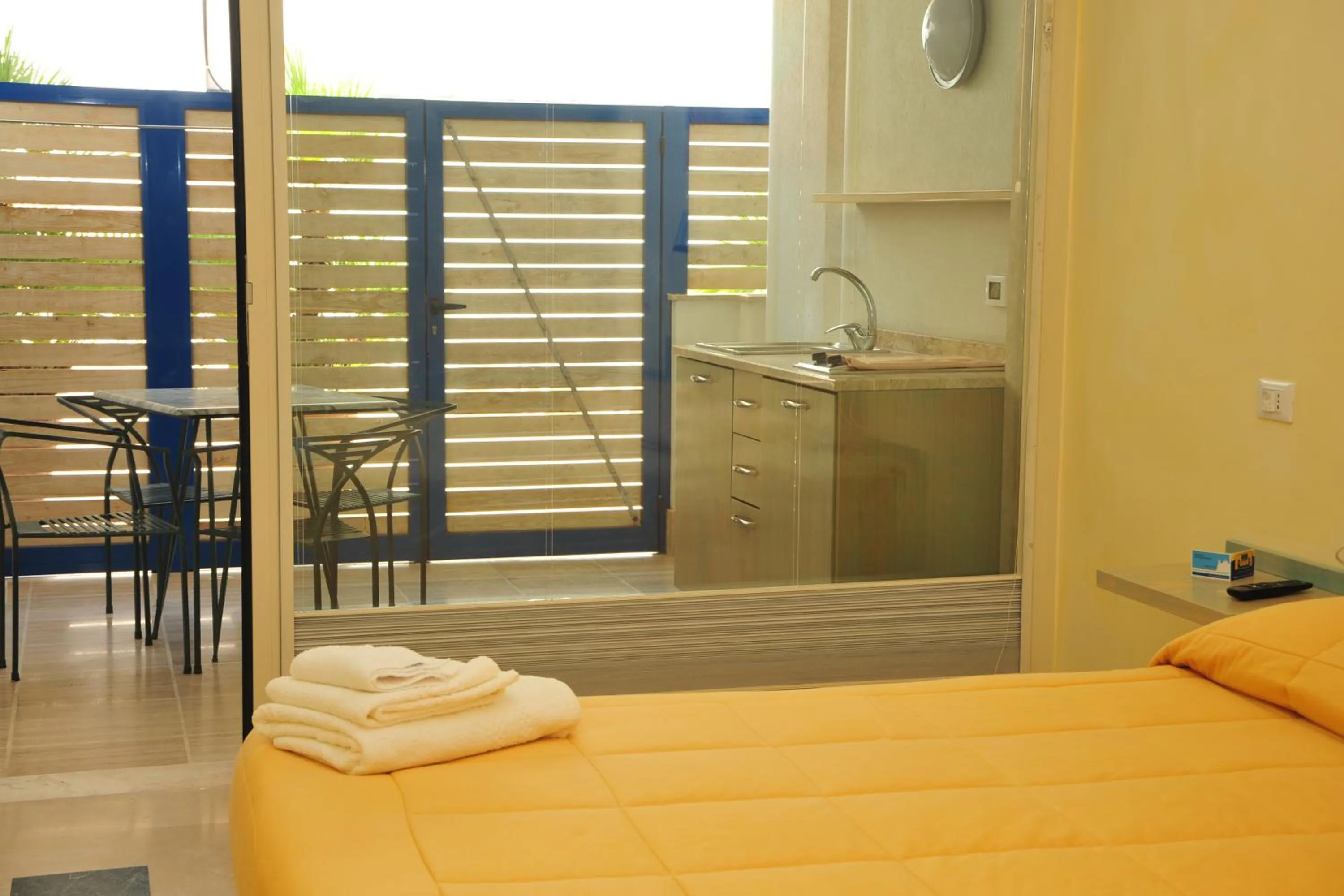 Bed in Cala Dei Normanni - Camere sul Lungomare