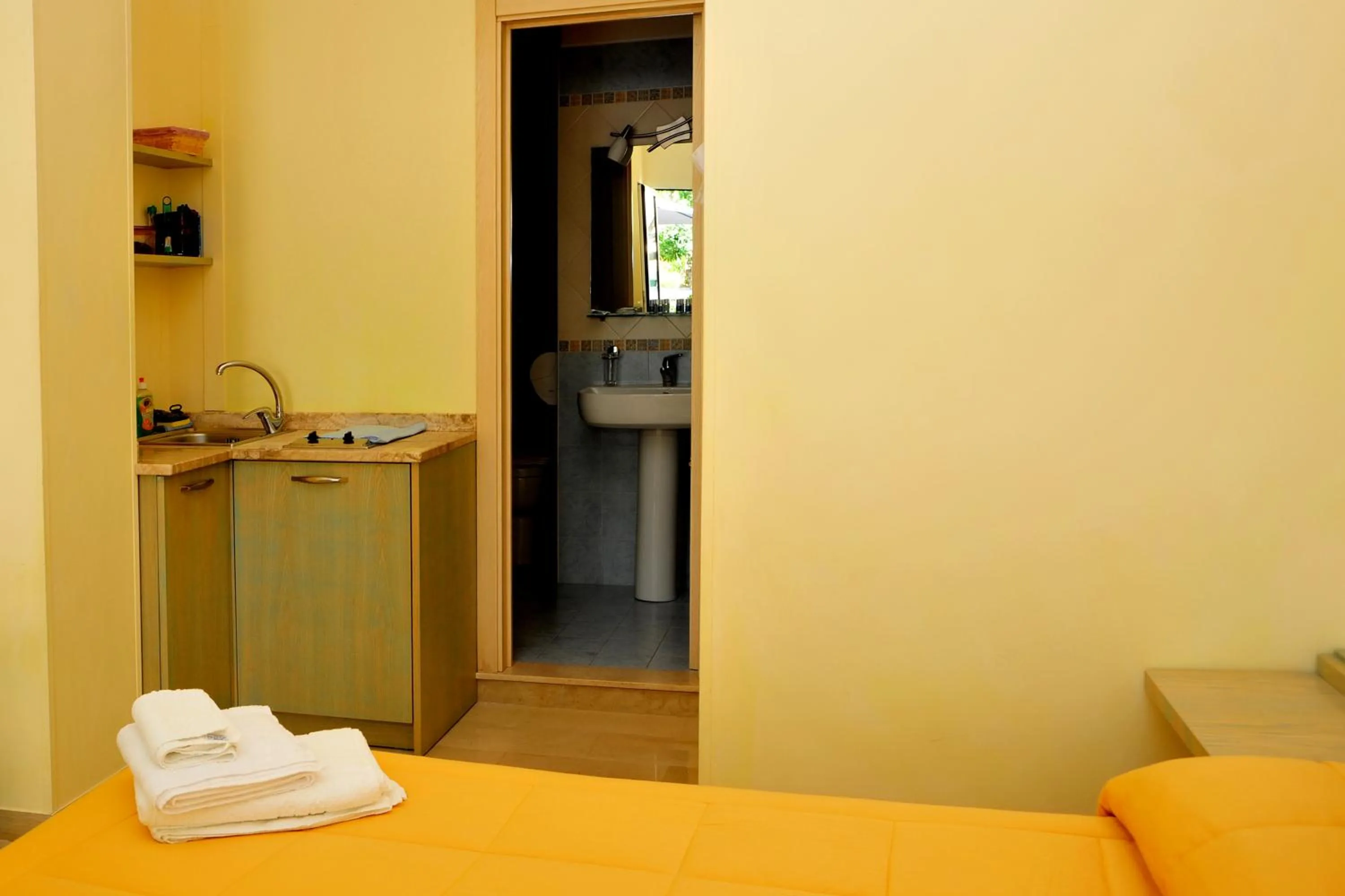 Bed in Cala Dei Normanni - Camere sul Lungomare