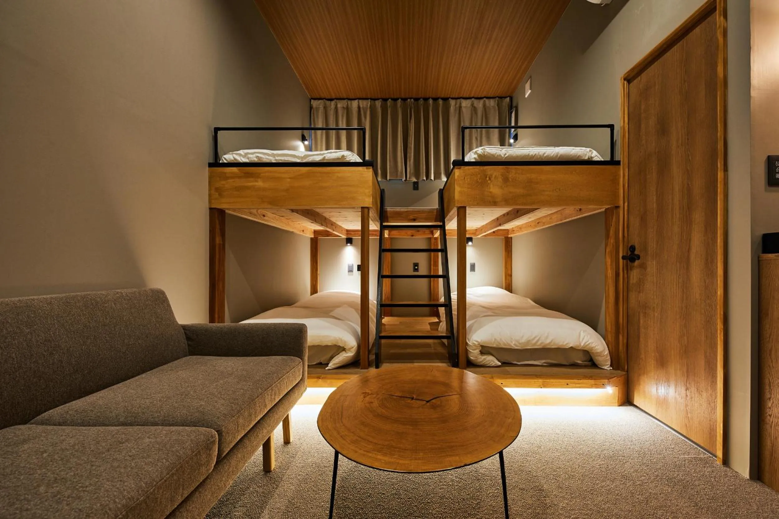 Living room, Bed in mizuka Imaizumi 2 - unmanned hotel -