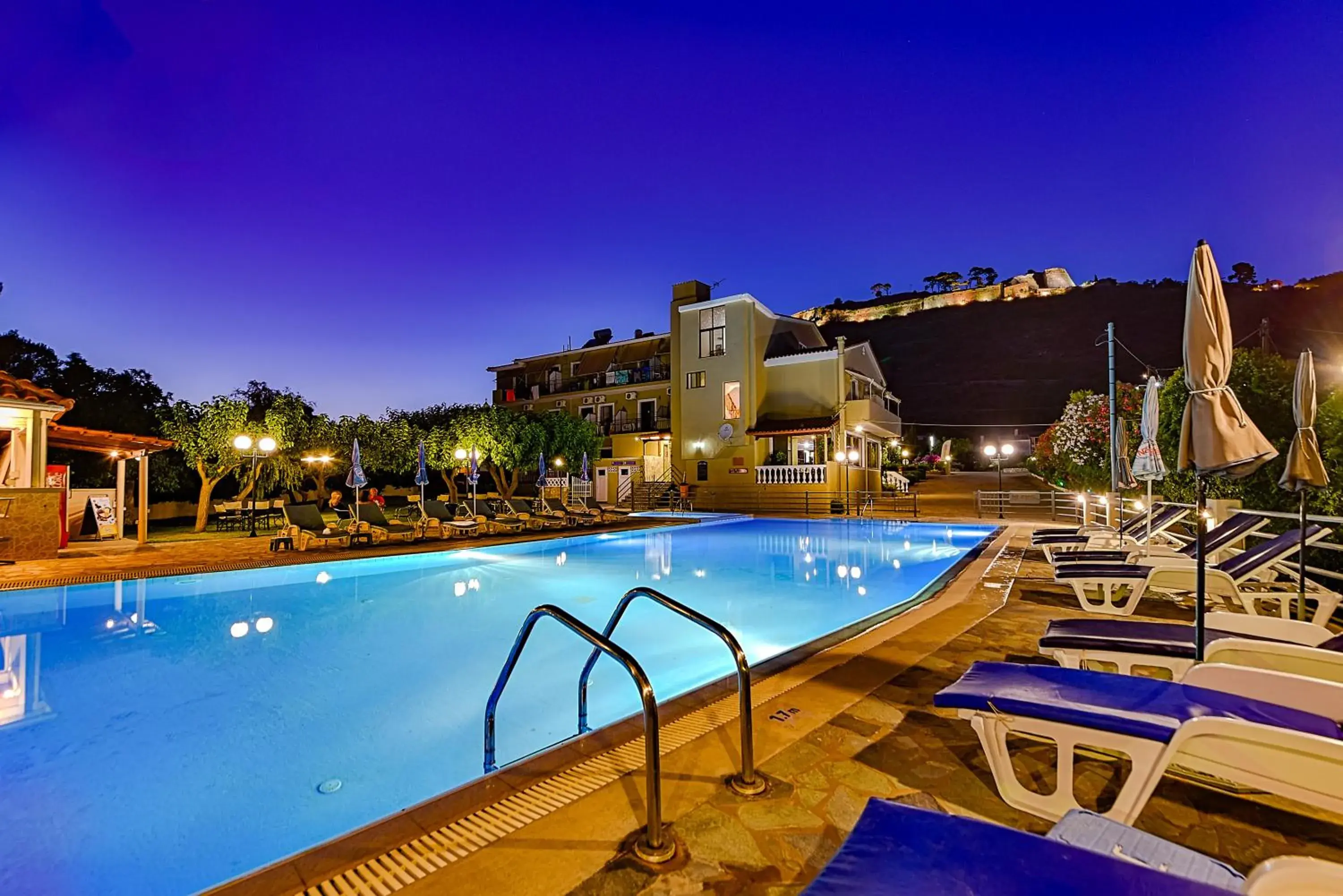 Ionis Hotel Ionis Hotel
