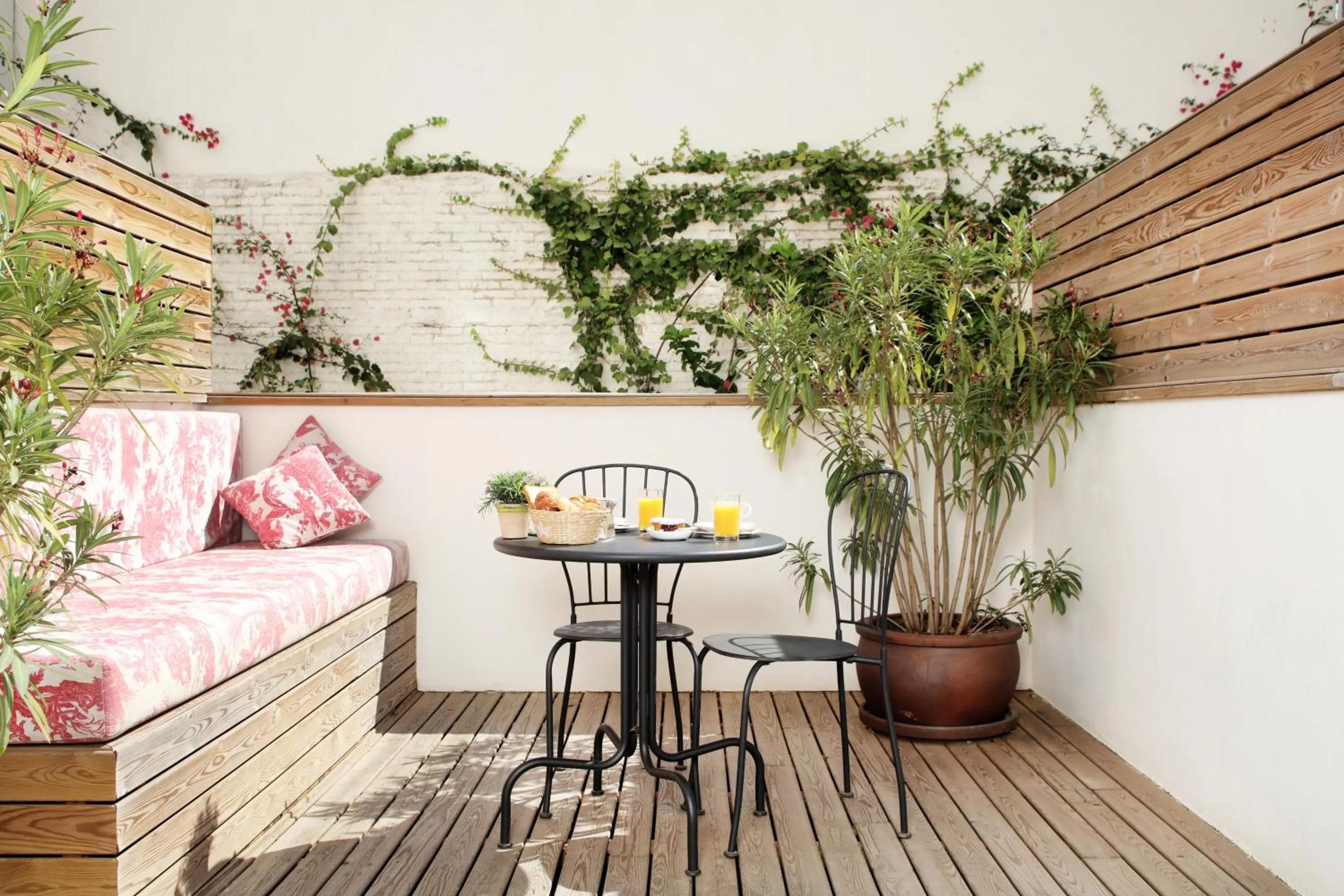 Balcony/Terrace in Ofelias Hotel 4Sup