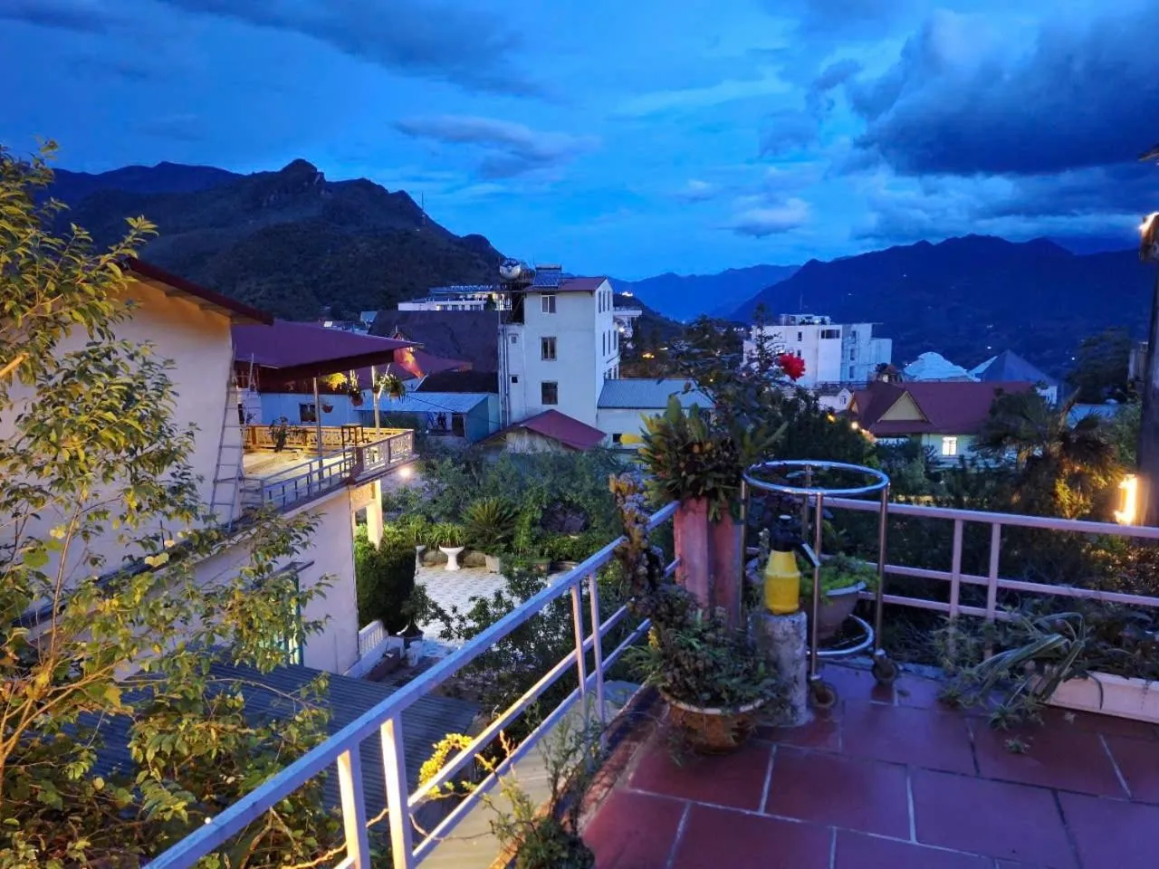 Night in Sapa Tatu Homestay