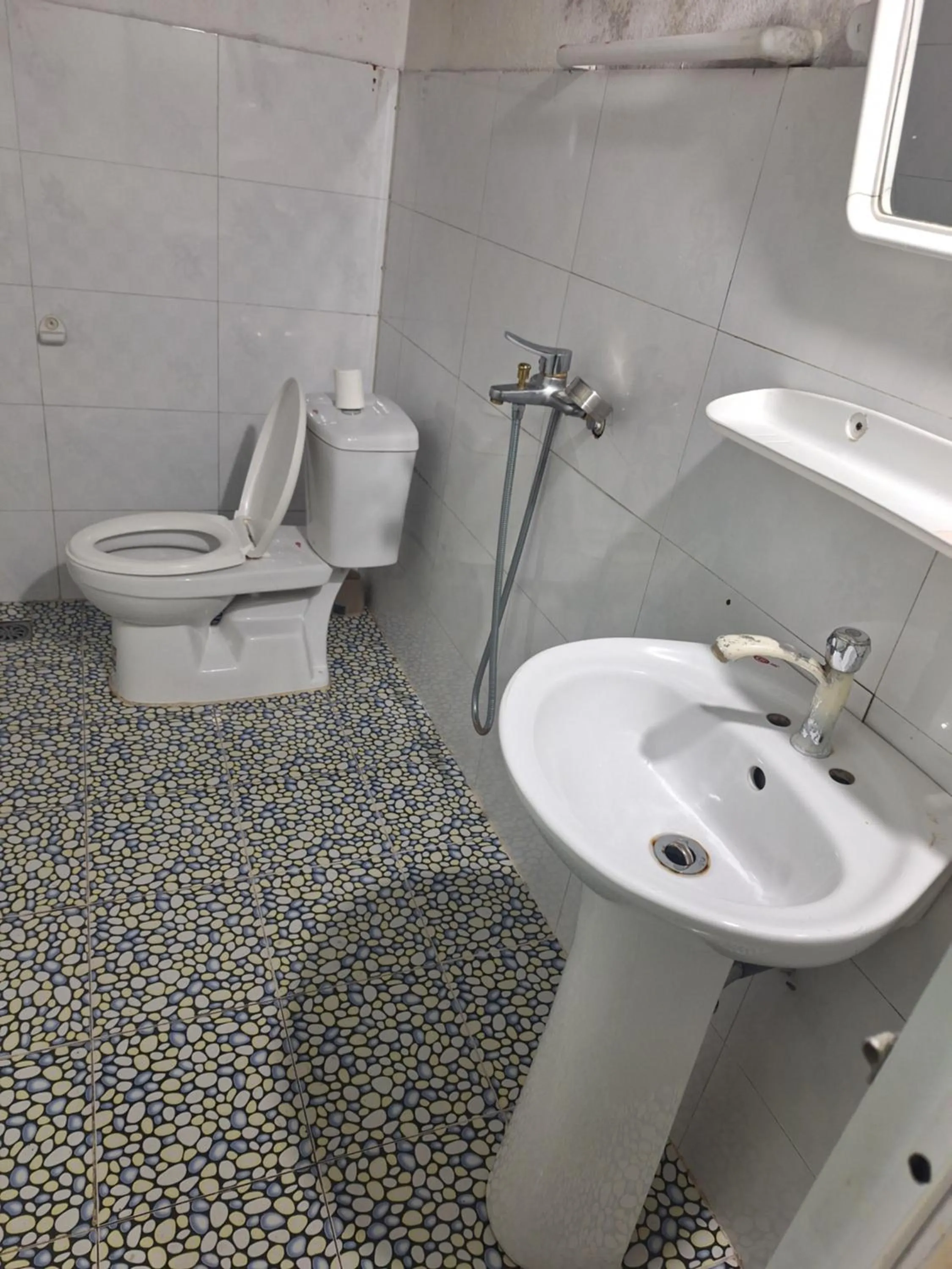 Shower in Sapa Tatu Homestay