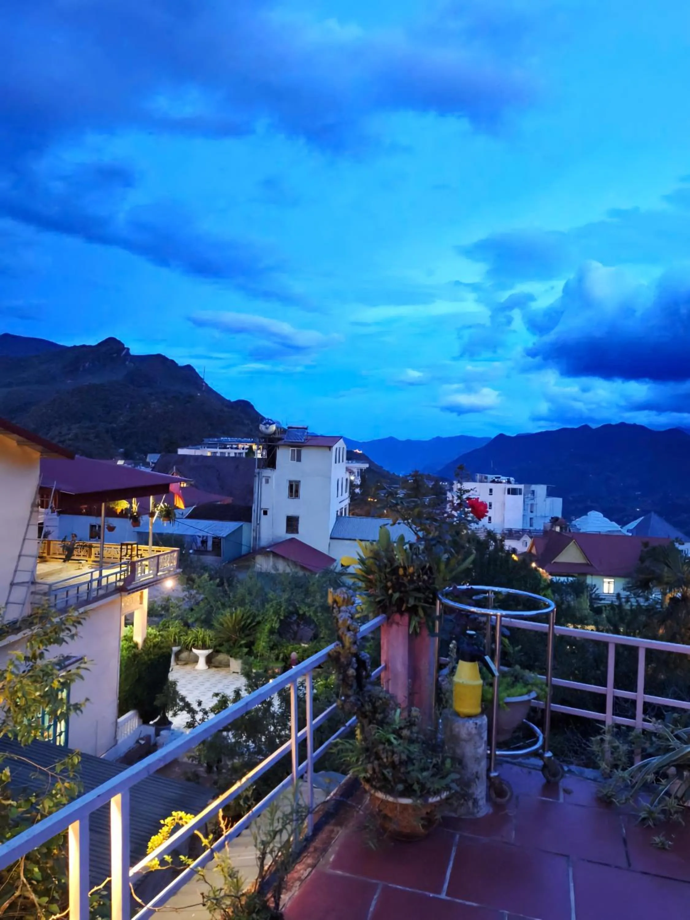 Night in Sapa Tatu Homestay