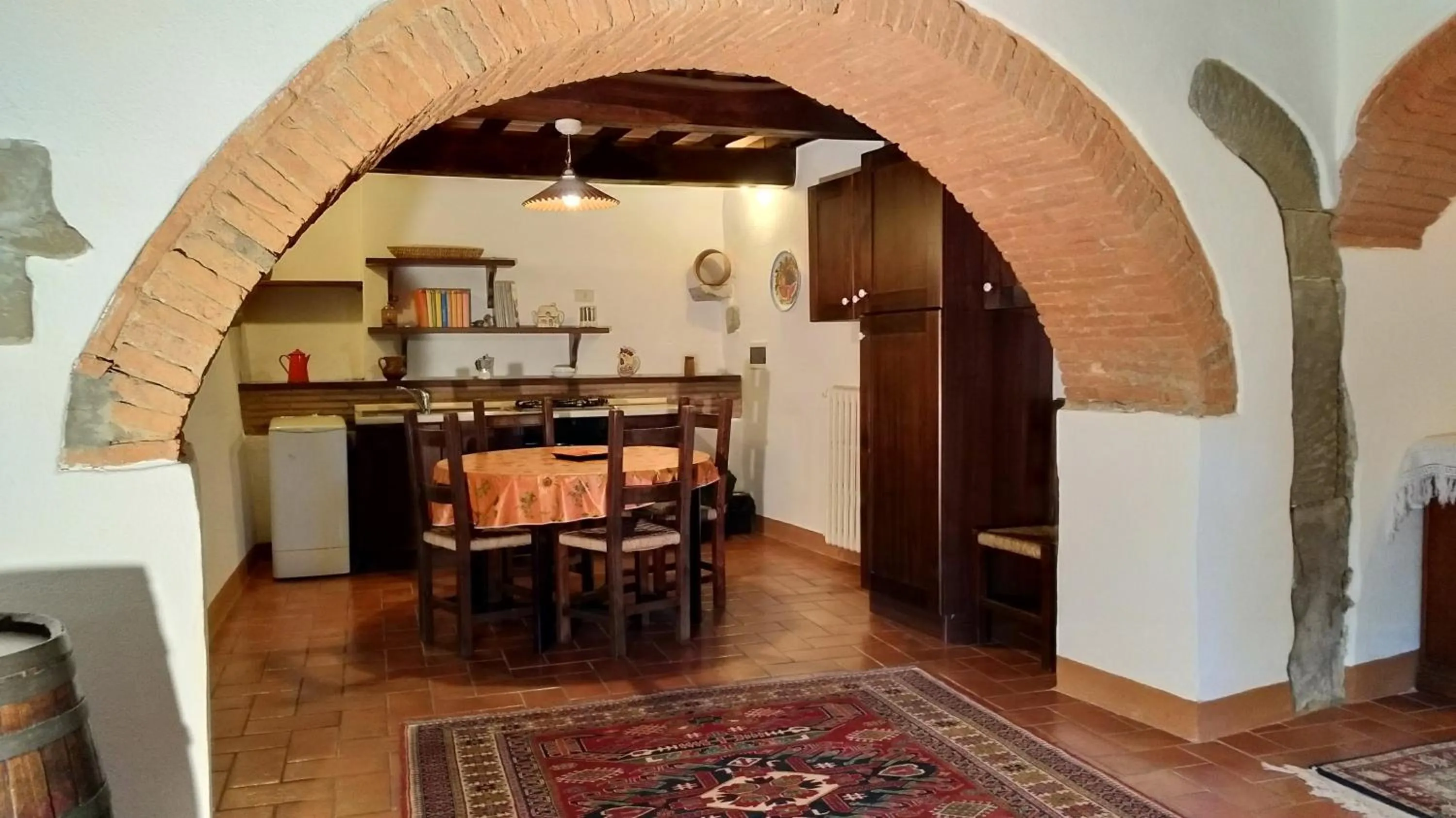 Kitchen or kitchenette in Villa La Nussa