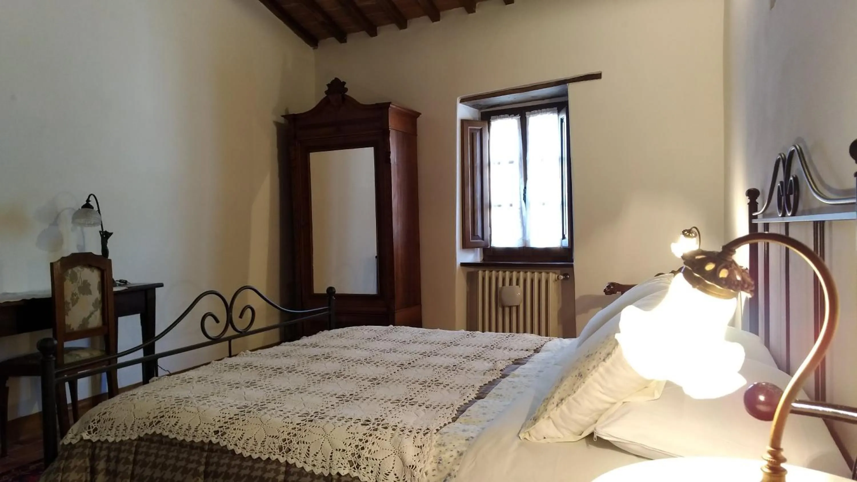 Bedroom, Bed in Villa La Nussa