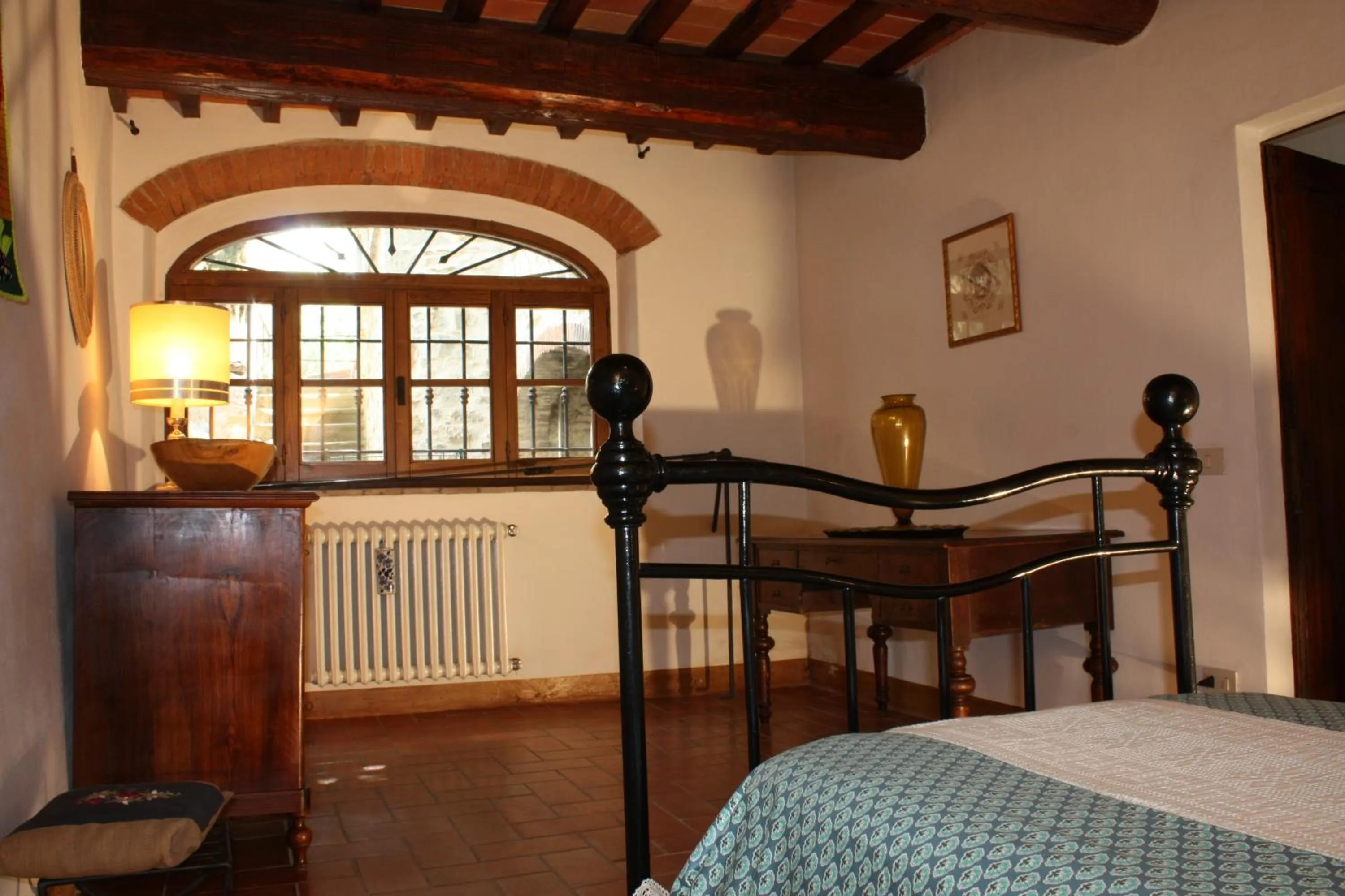 View (from property/room), Bed in Villa La Nussa