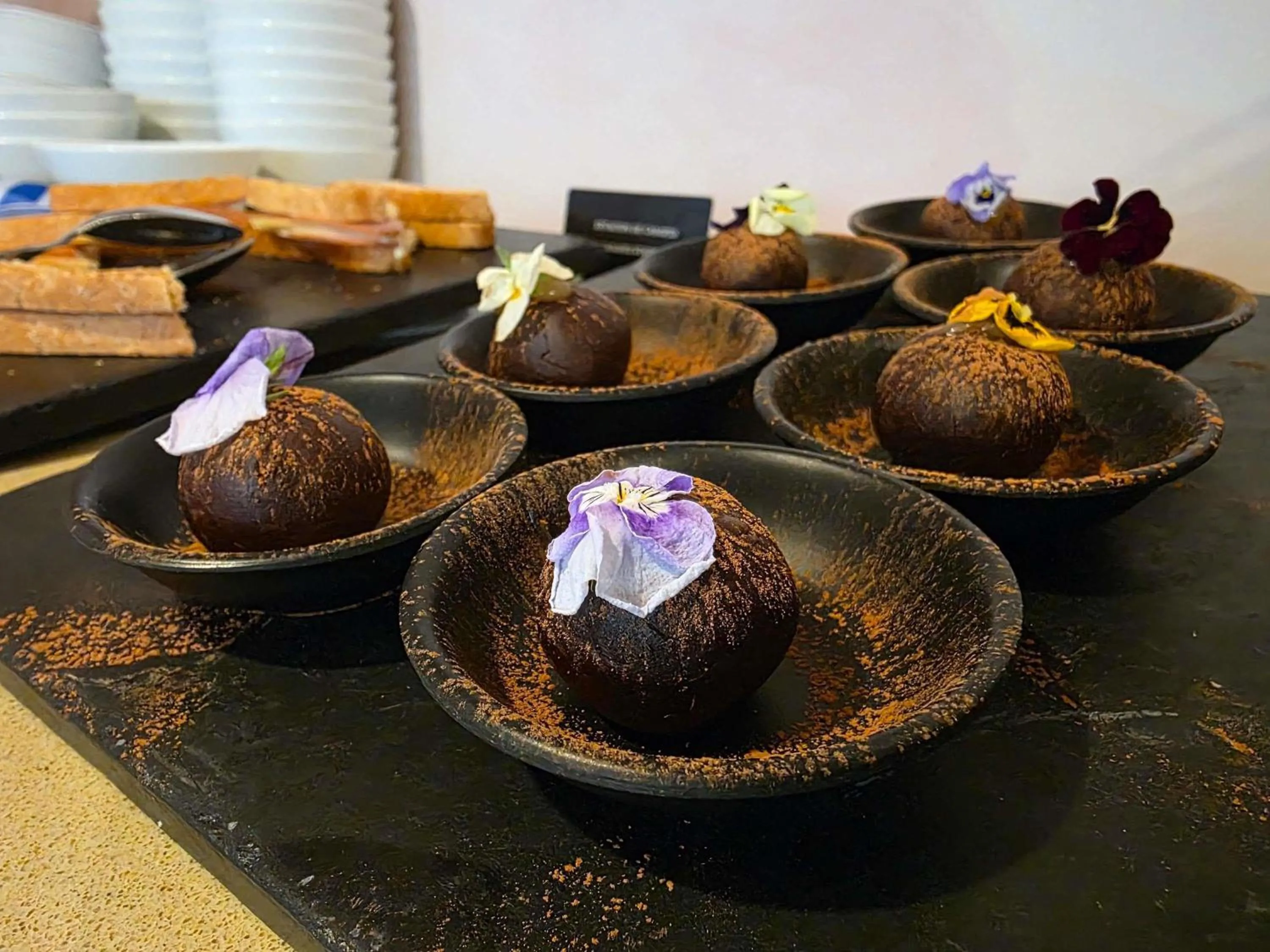 Restaurant/places to eat in Novotel Bogota Parque 93