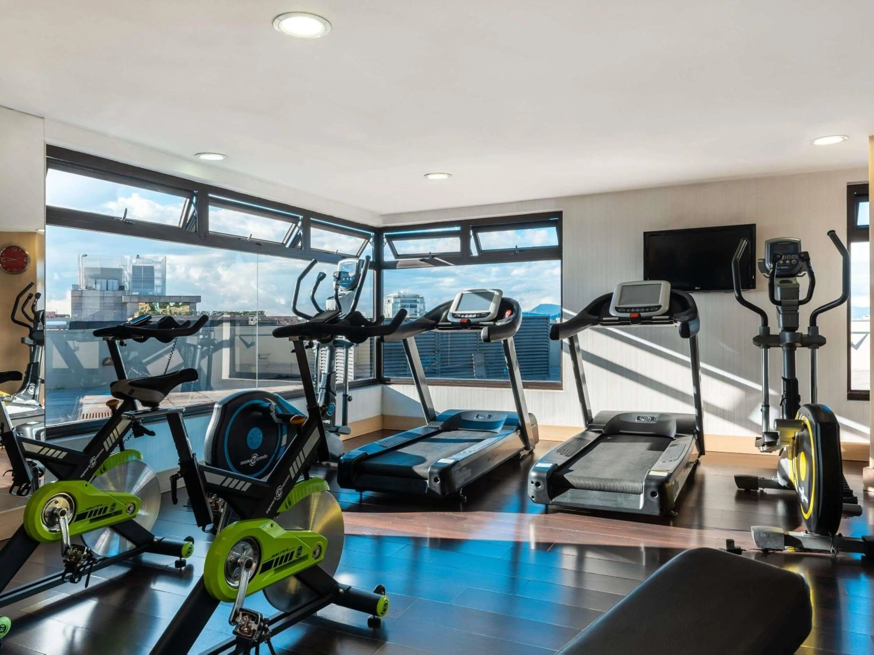 Fitness centre/facilities in Novotel Bogota Parque 93