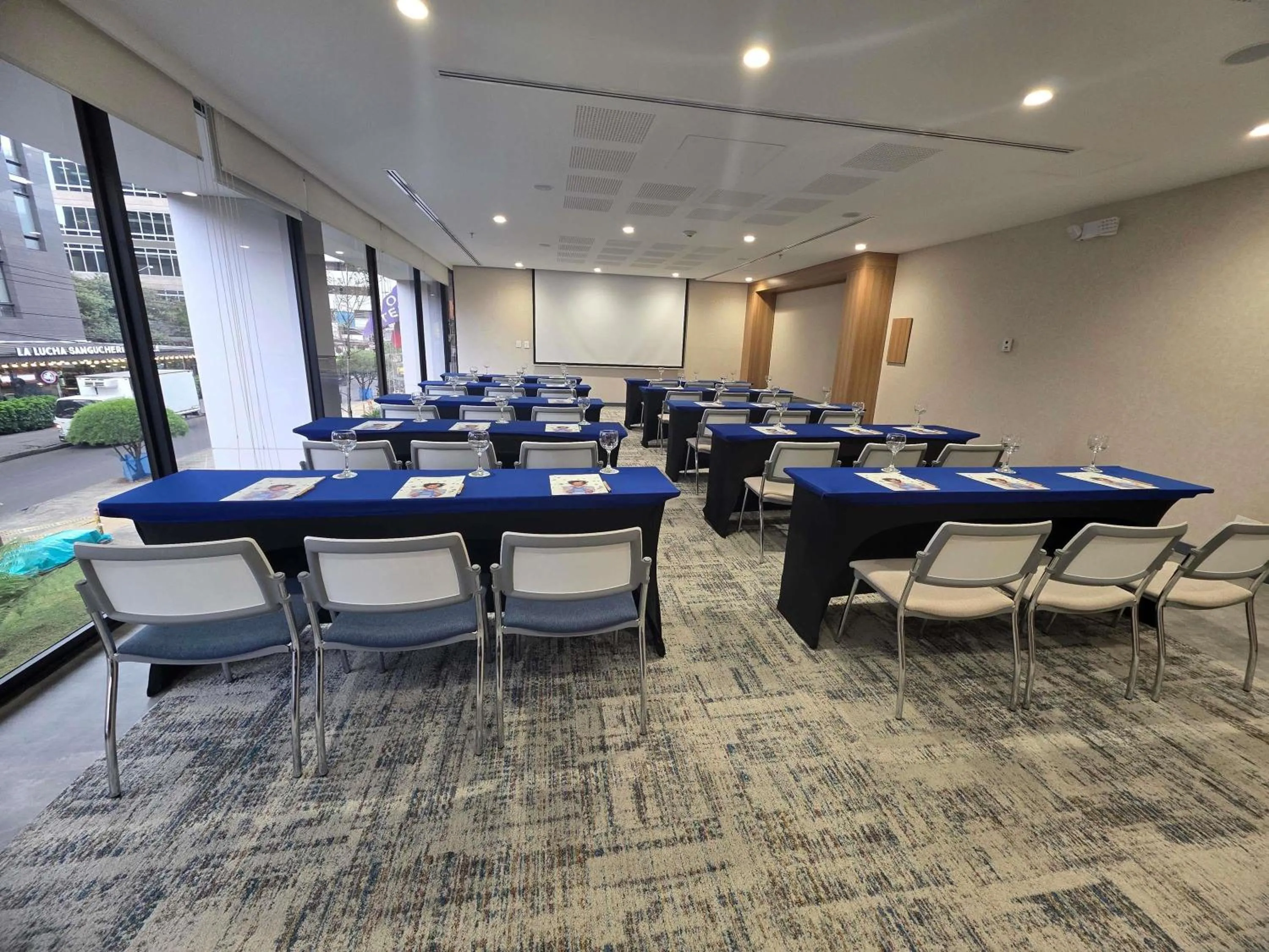 Meeting/conference room in Novotel Bogota Parque 93