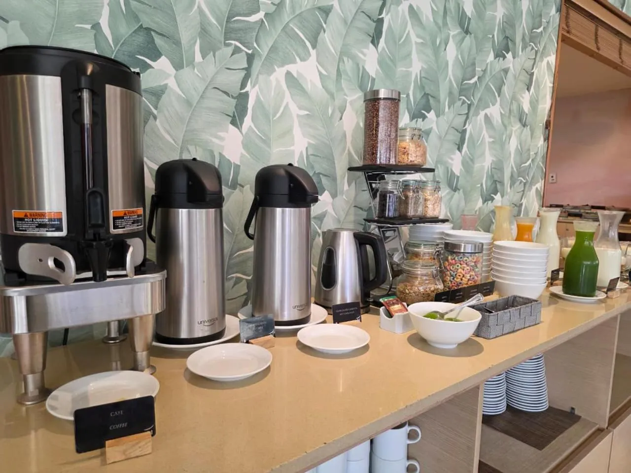 Buffet breakfast in Novotel Bogota Parque 93