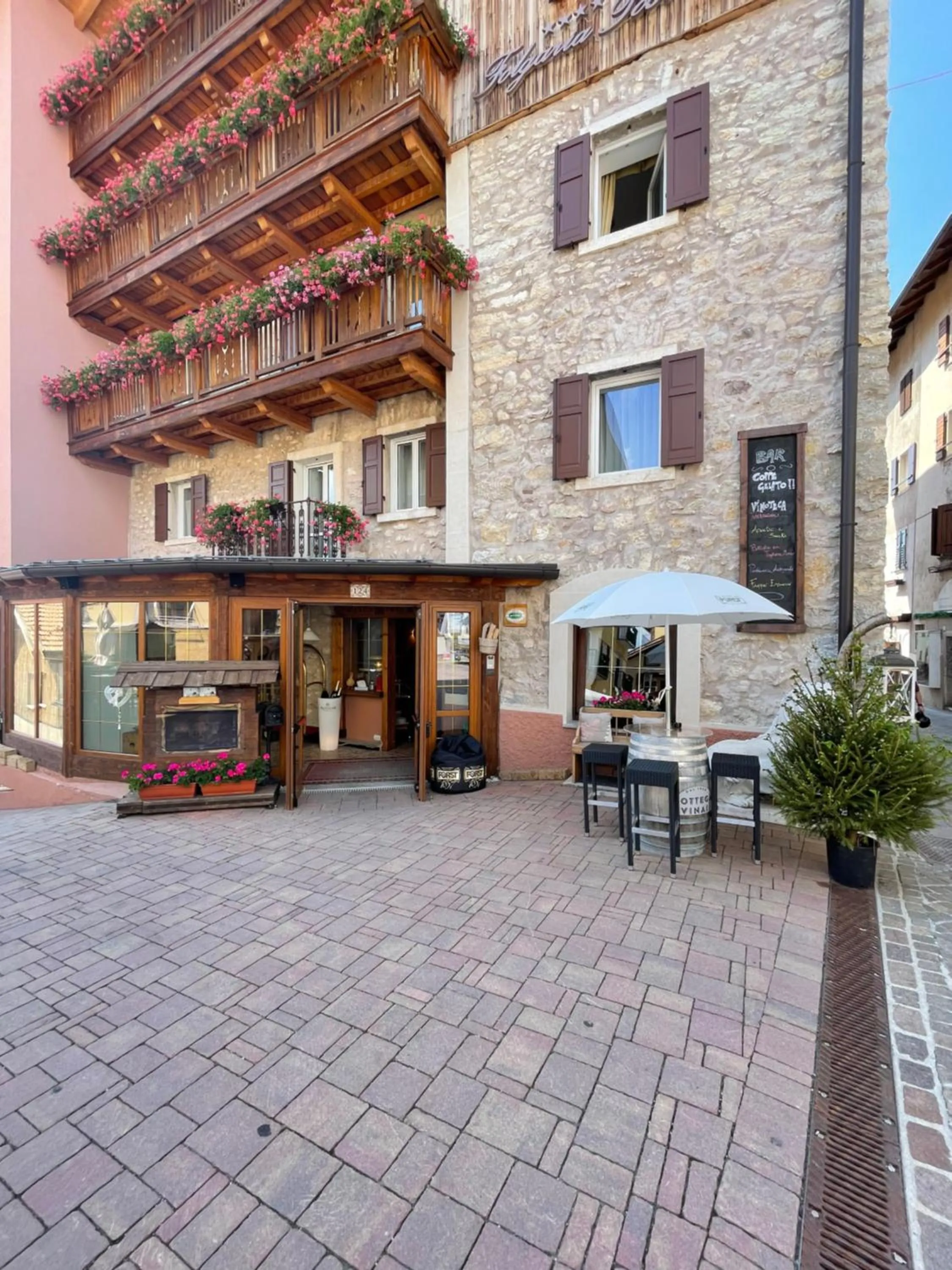 Property building in Folgaria Post Hotel
