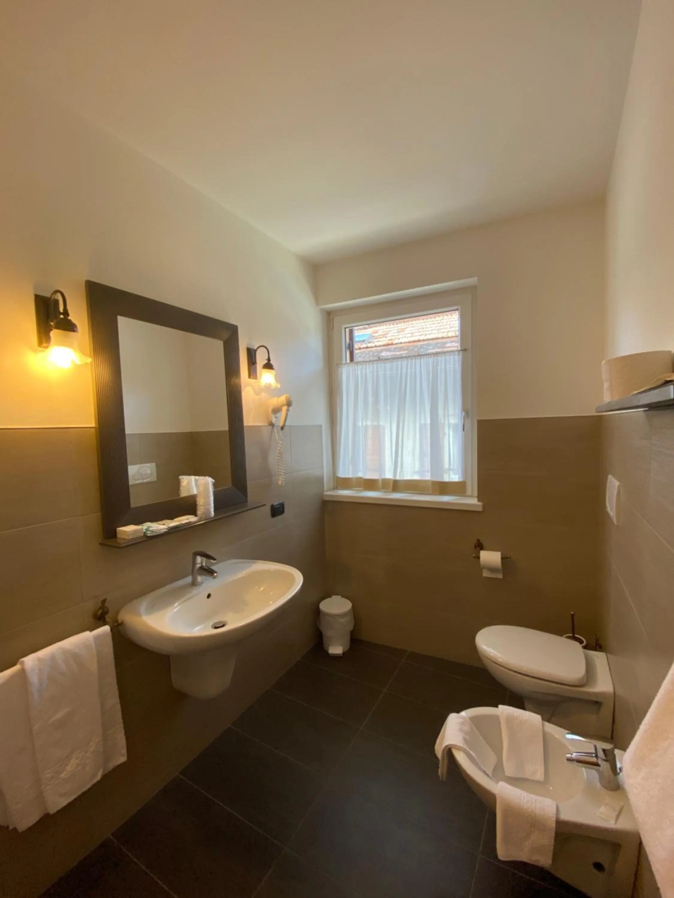 Toilet in Folgaria Post Hotel