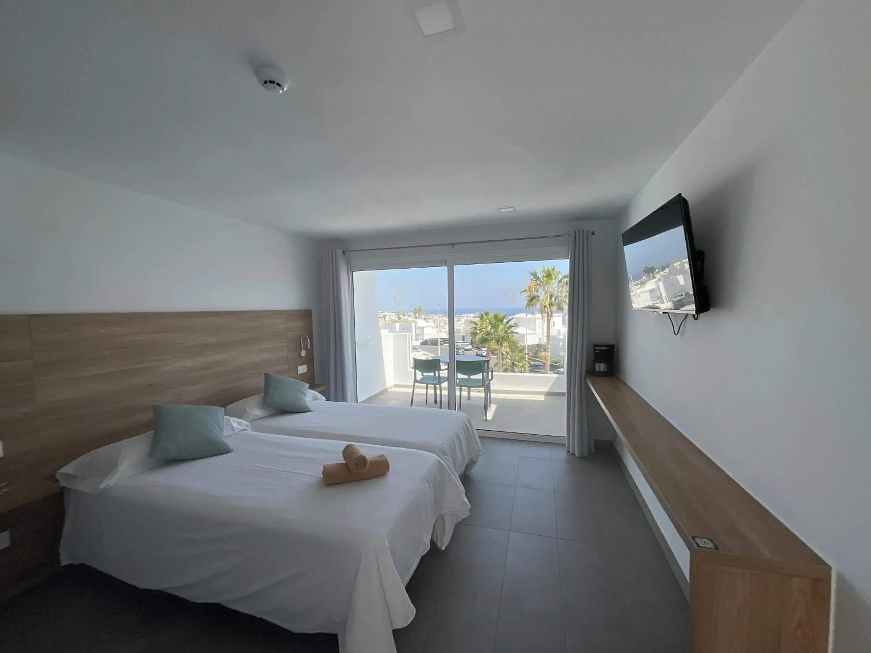 Photo of the whole room, Bed in Kikere Studios Photo of the whole room, Bed in Kikere Studios