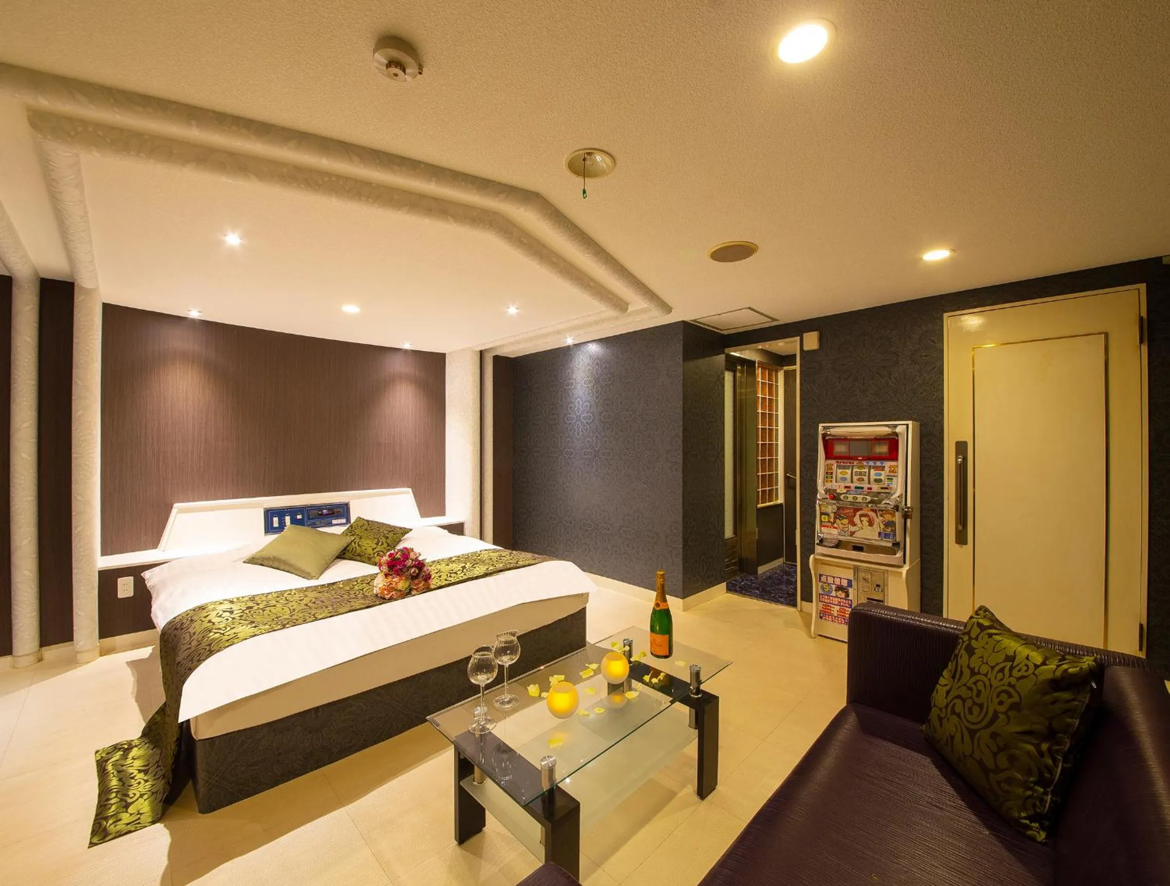 Bed in Hotel Gee (Adult Only)