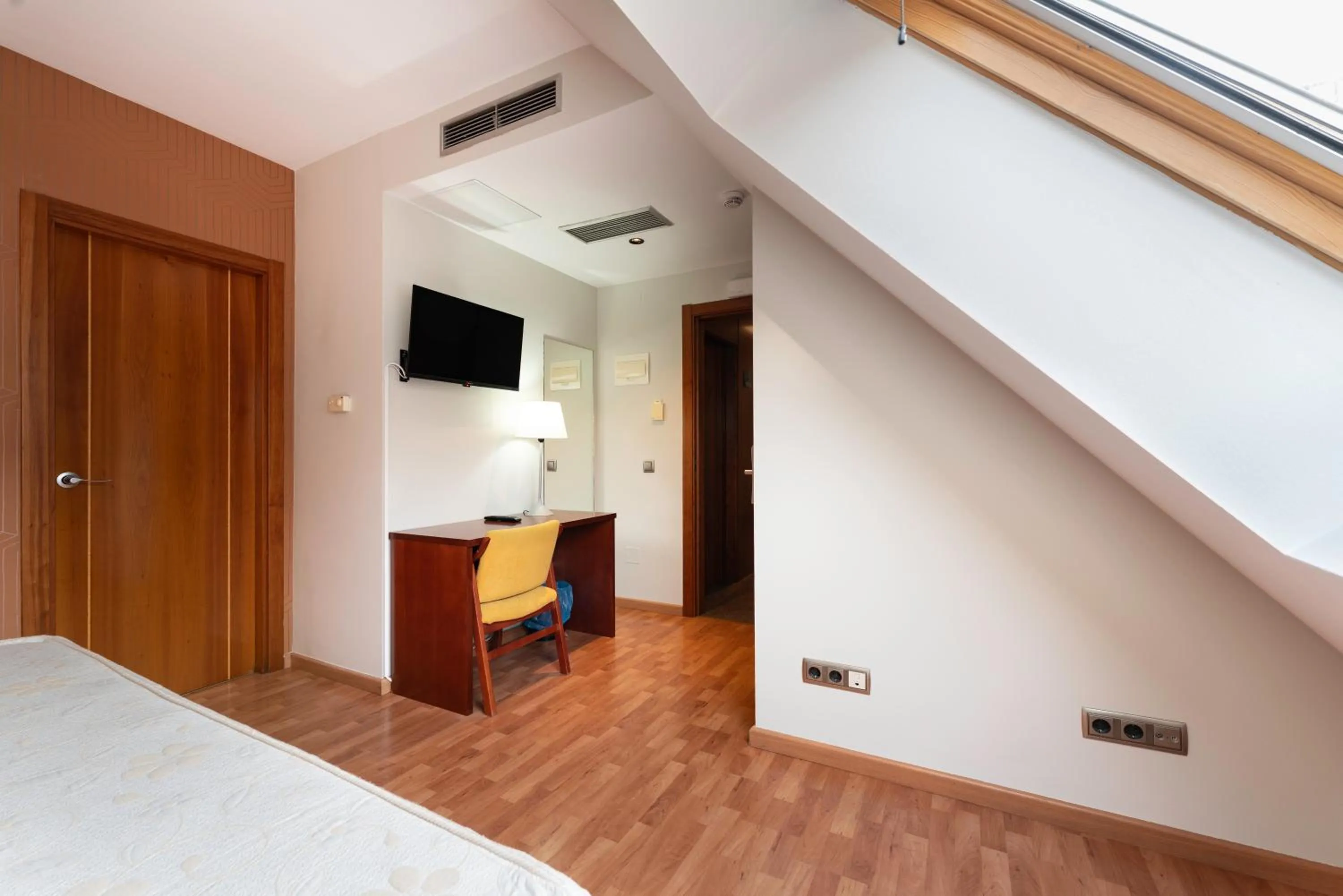 Bed in Hotel Doña Urraca