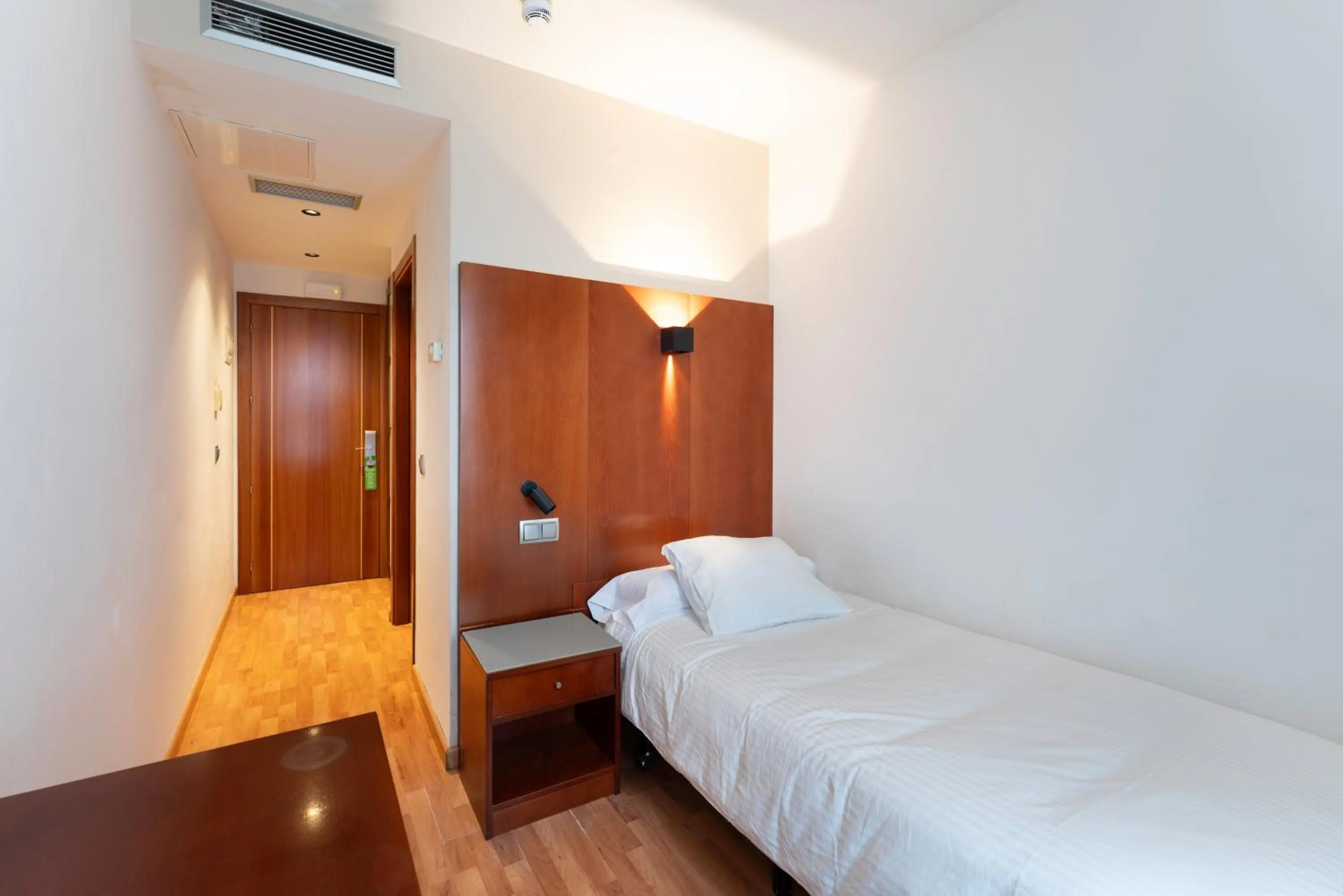 Bed in Hotel Doña Urraca