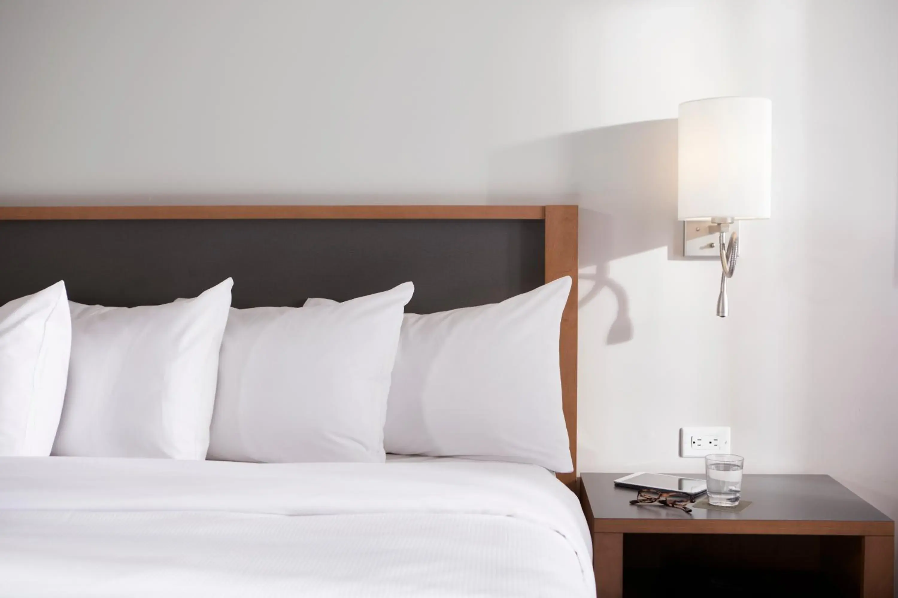 Queen Room with Two Queen Beds - Second Floor in Hôtel Cofortel Queen Room with Two Queen Beds - Second Floor in Hôtel Cofortel