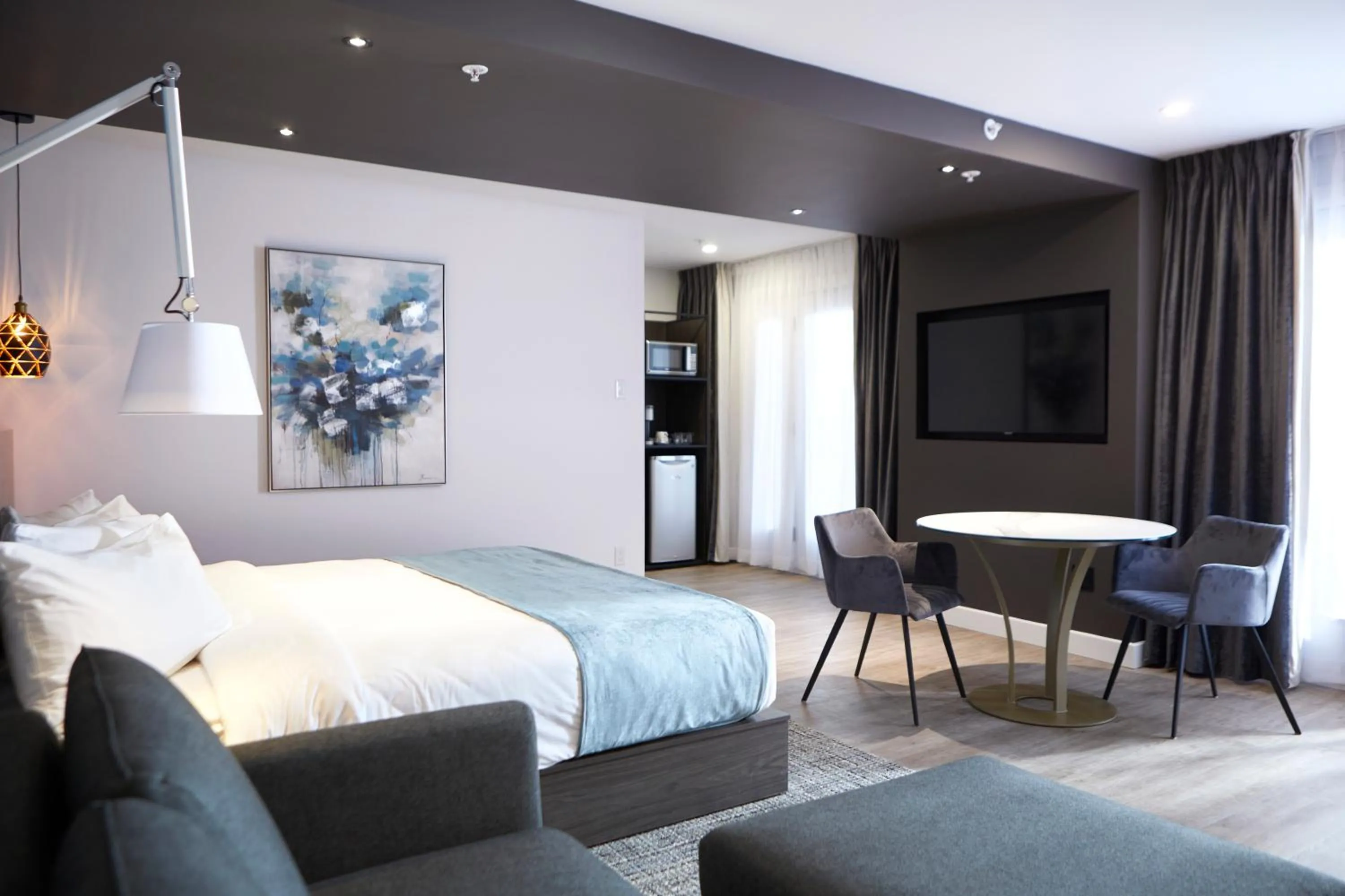 Bedroom, Bed in Hôtel Cofortel