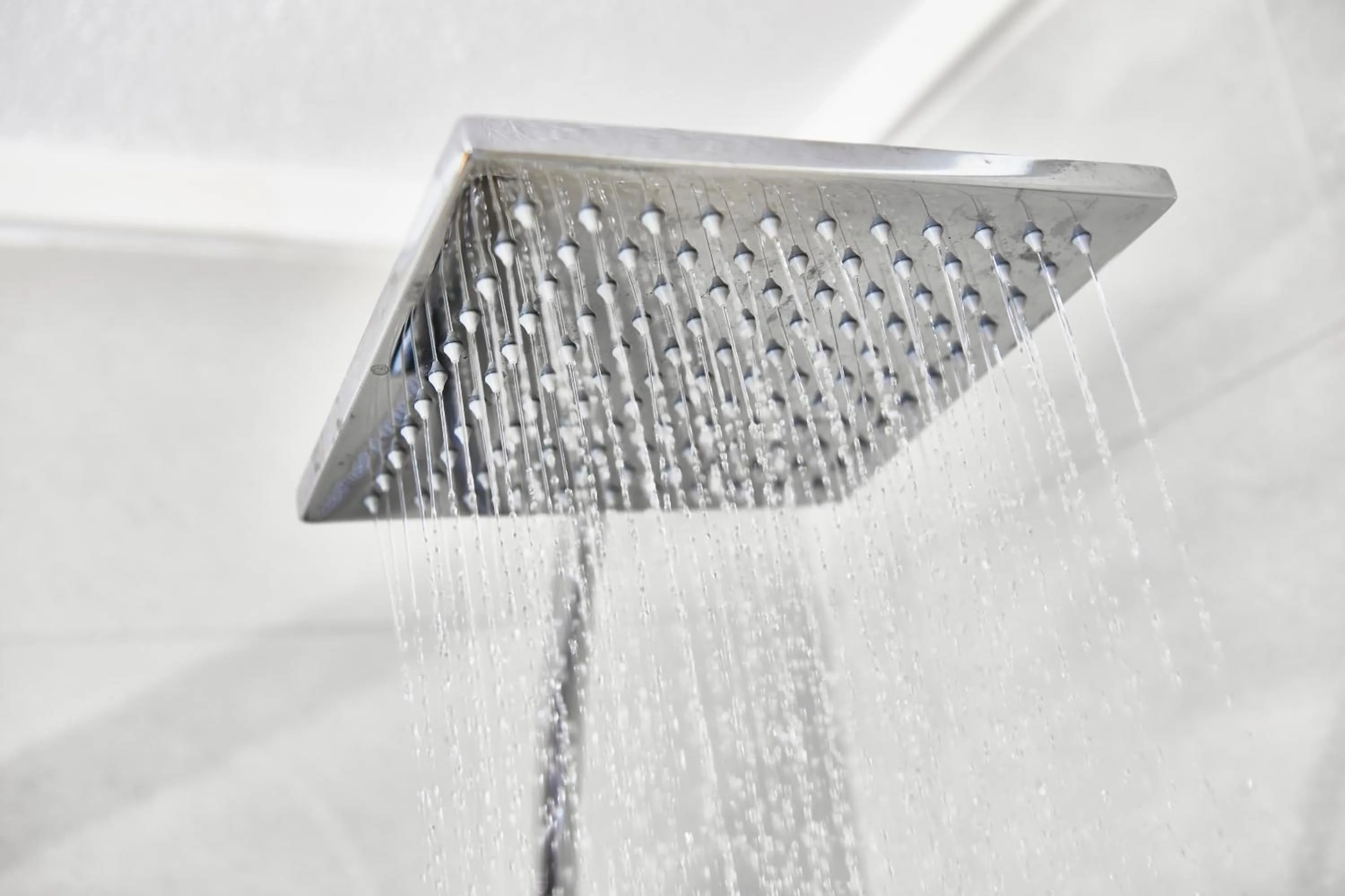 Shower in Hôtel Cofortel