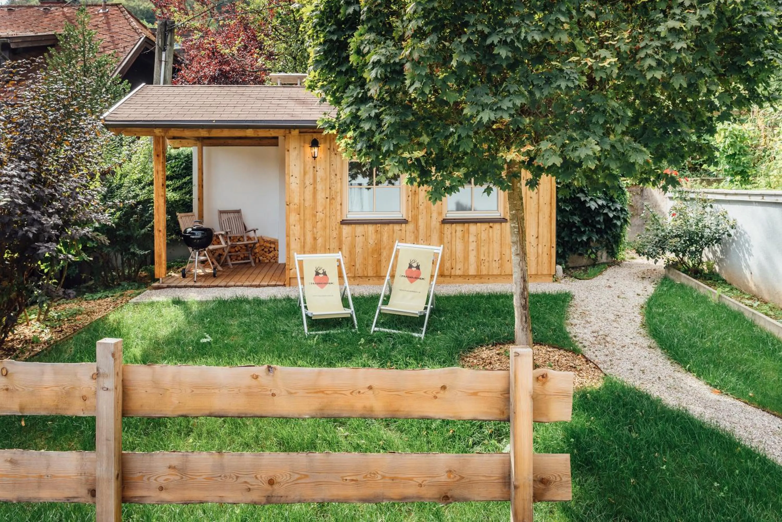 PRIVATE SUITES