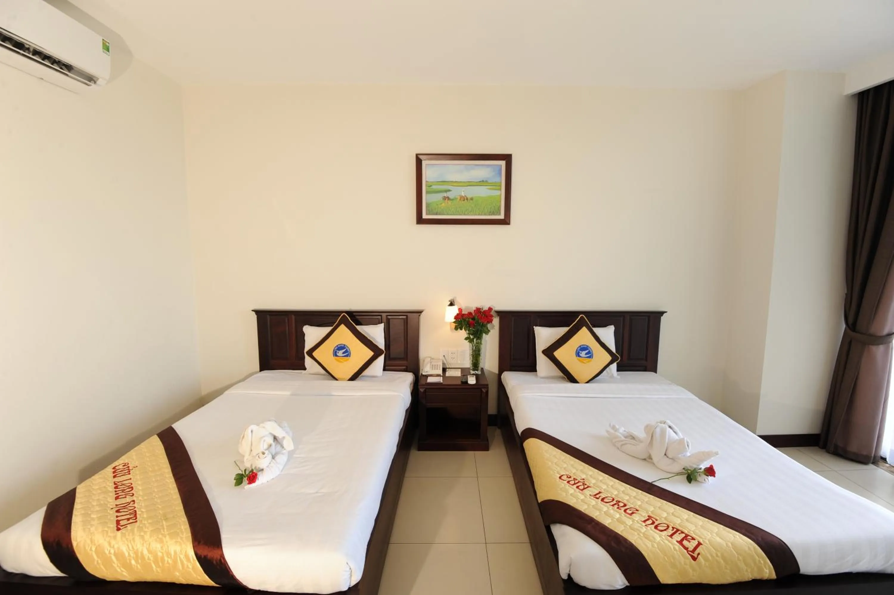 Bed in Cuu Long Hotel