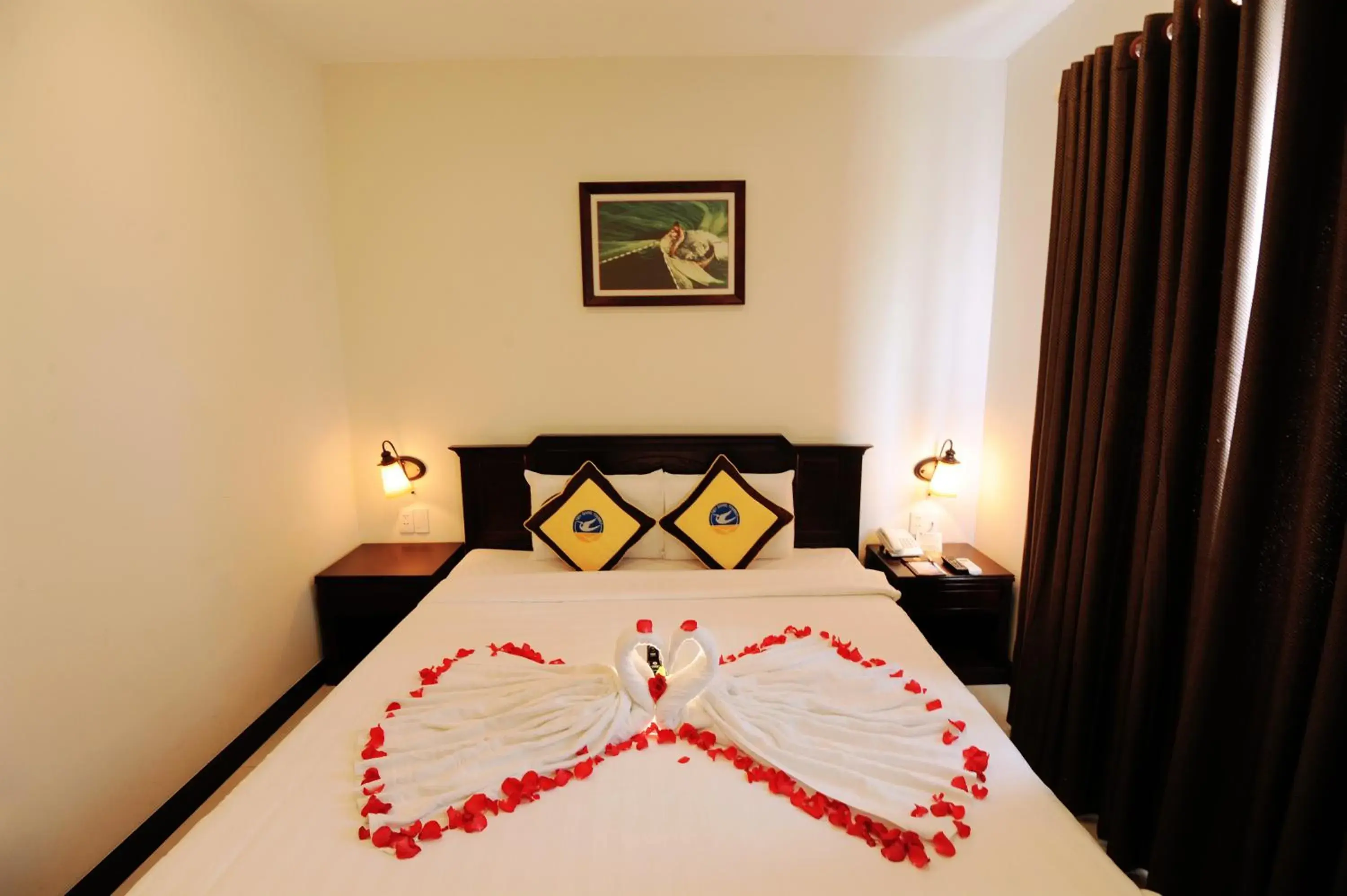 Bed in Cuu Long Hotel Bed in Cuu Long Hotel