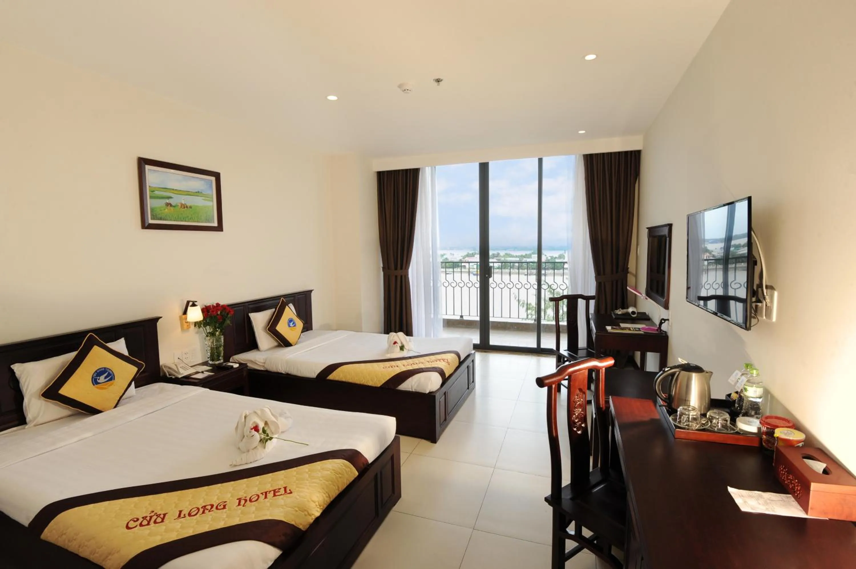 Bed in Cuu Long Hotel