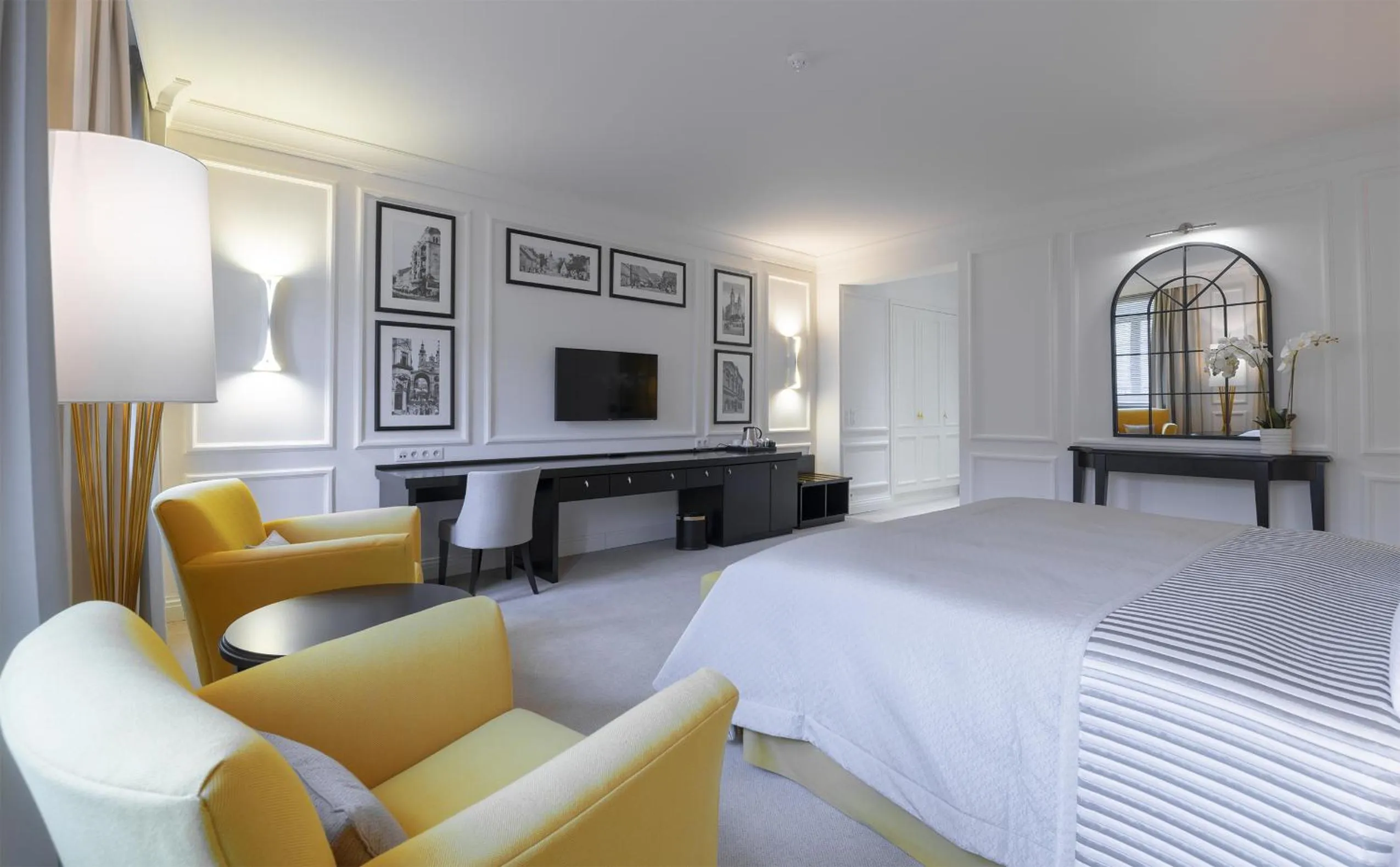 TV and multimedia, Bed in Boutique Hotel Corso