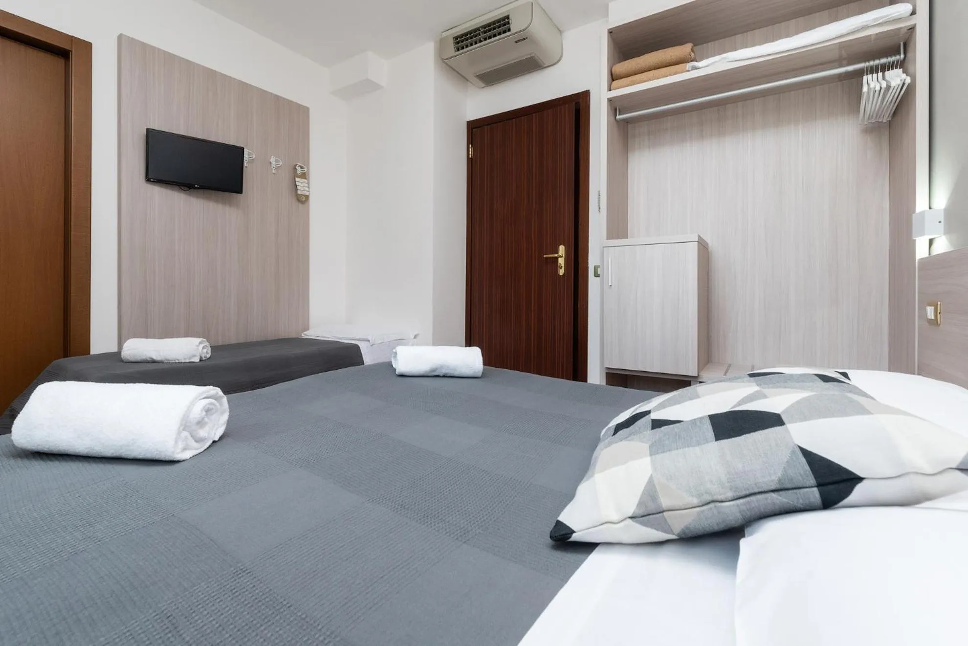 Photo of the whole room, Bed in Casa Betania