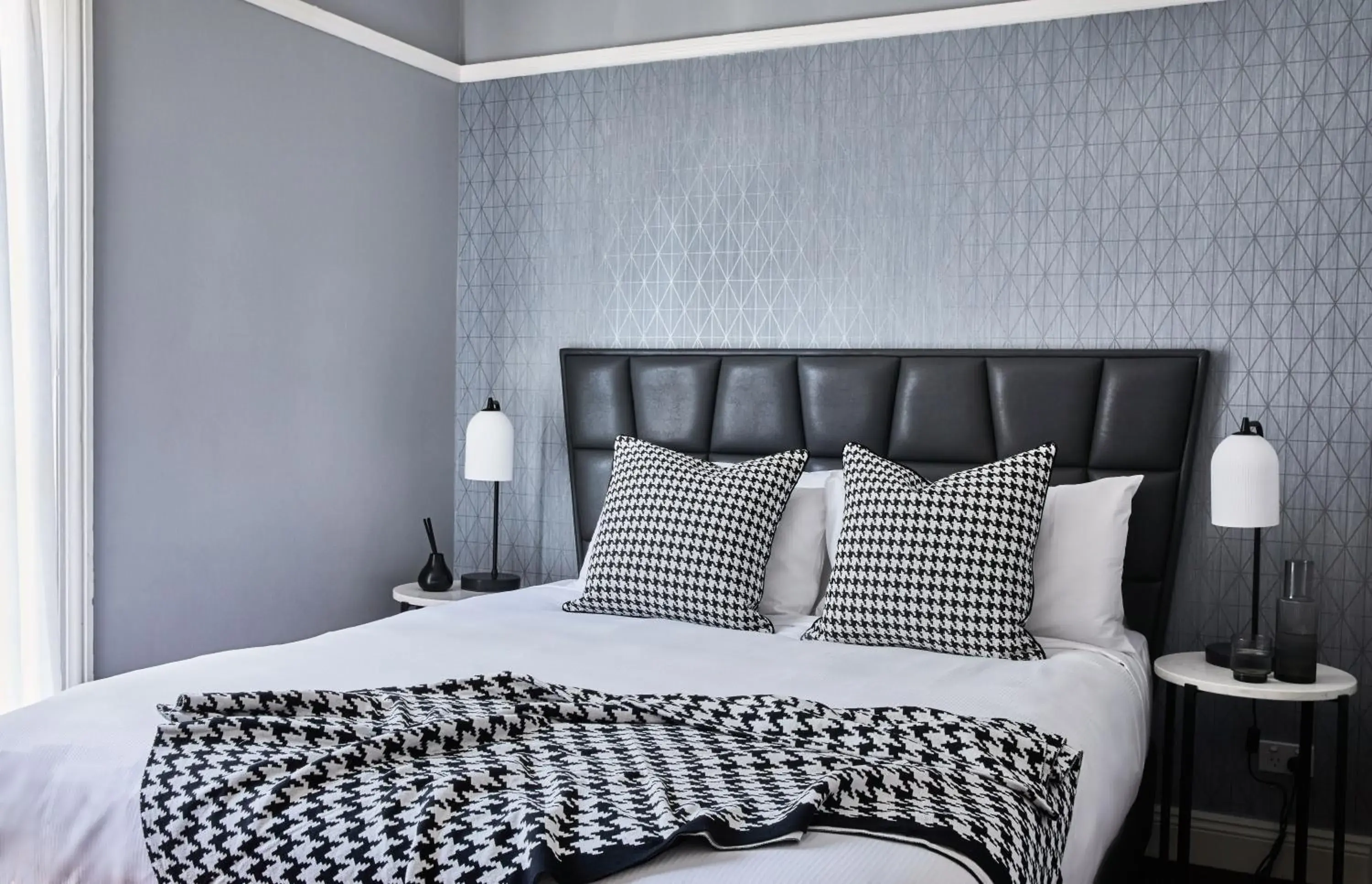 Deluxe Double Room in No 9 Springfield Deluxe Double Room in No 9 Springfield