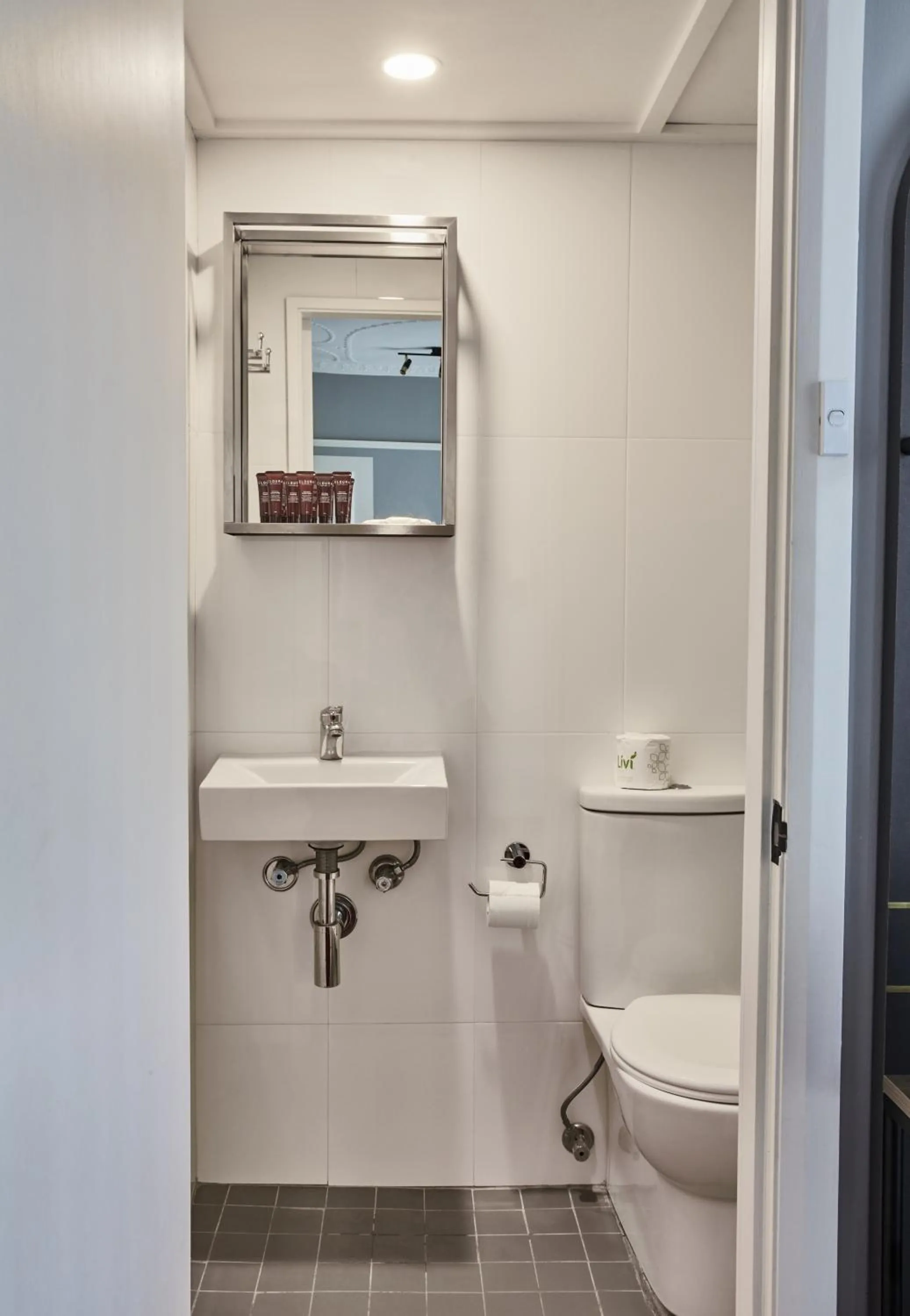 Bathroom in No 9 Springfield