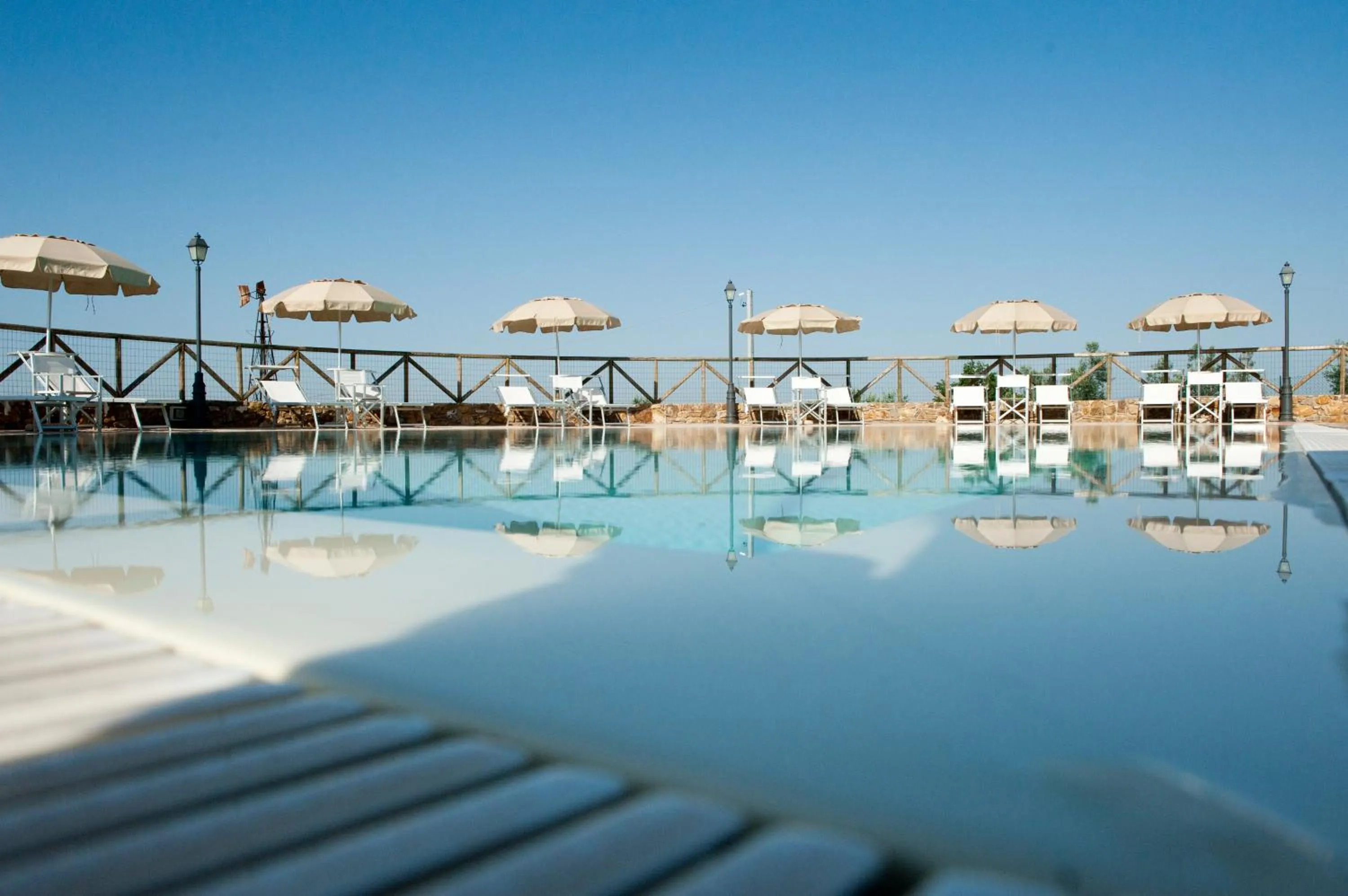 Swimming pool in Antico Borgo Casalappi