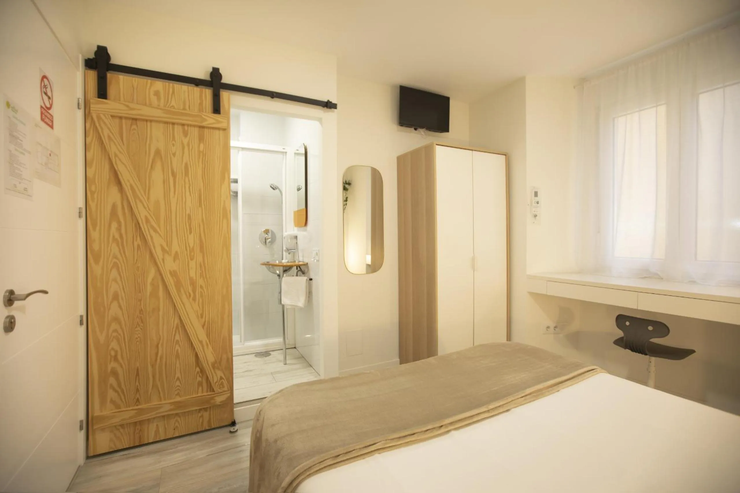 Bedroom, Bed in Alojamientos Cantíber