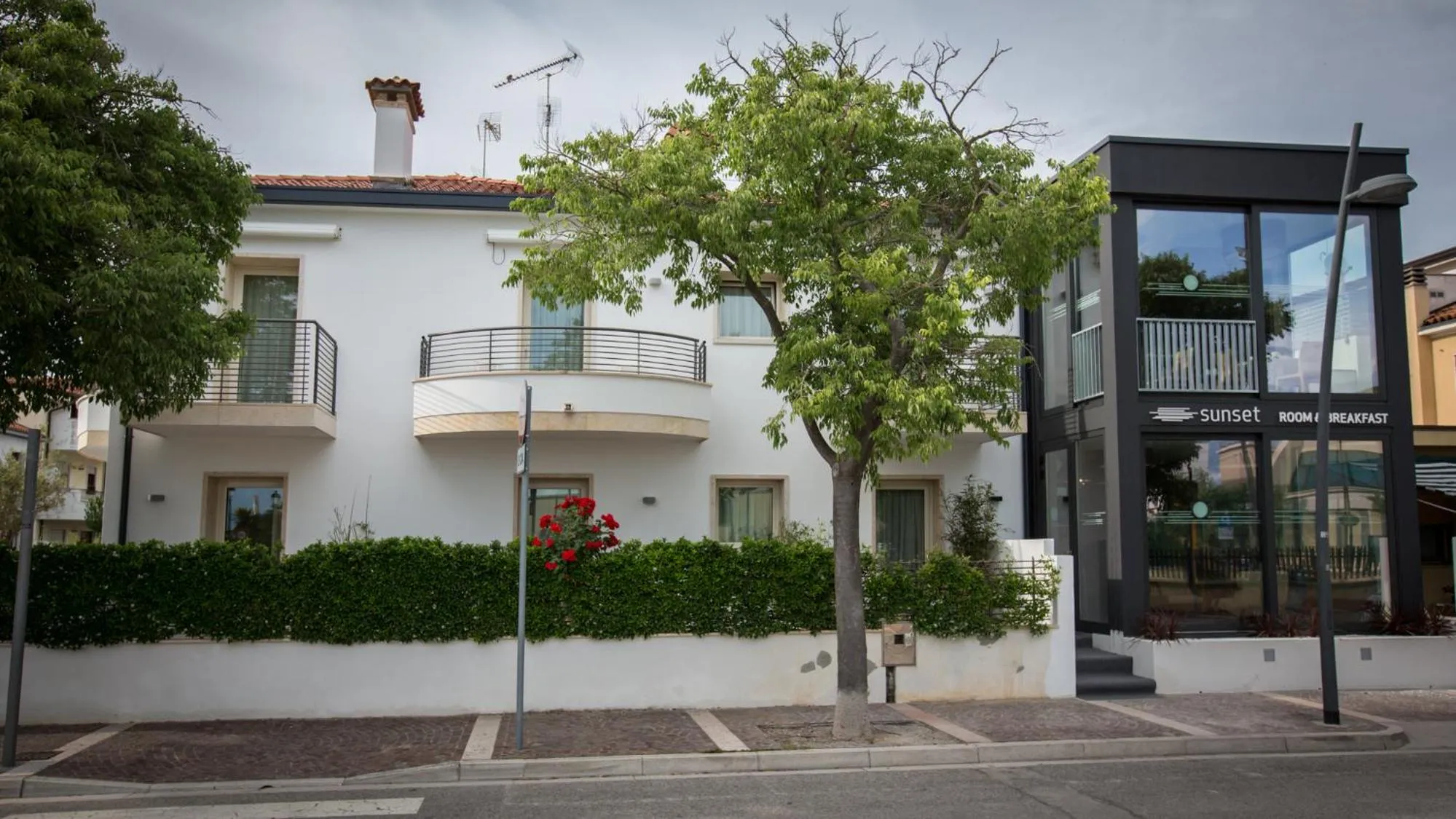Facade/entrance in Sunset Room&Breakfast